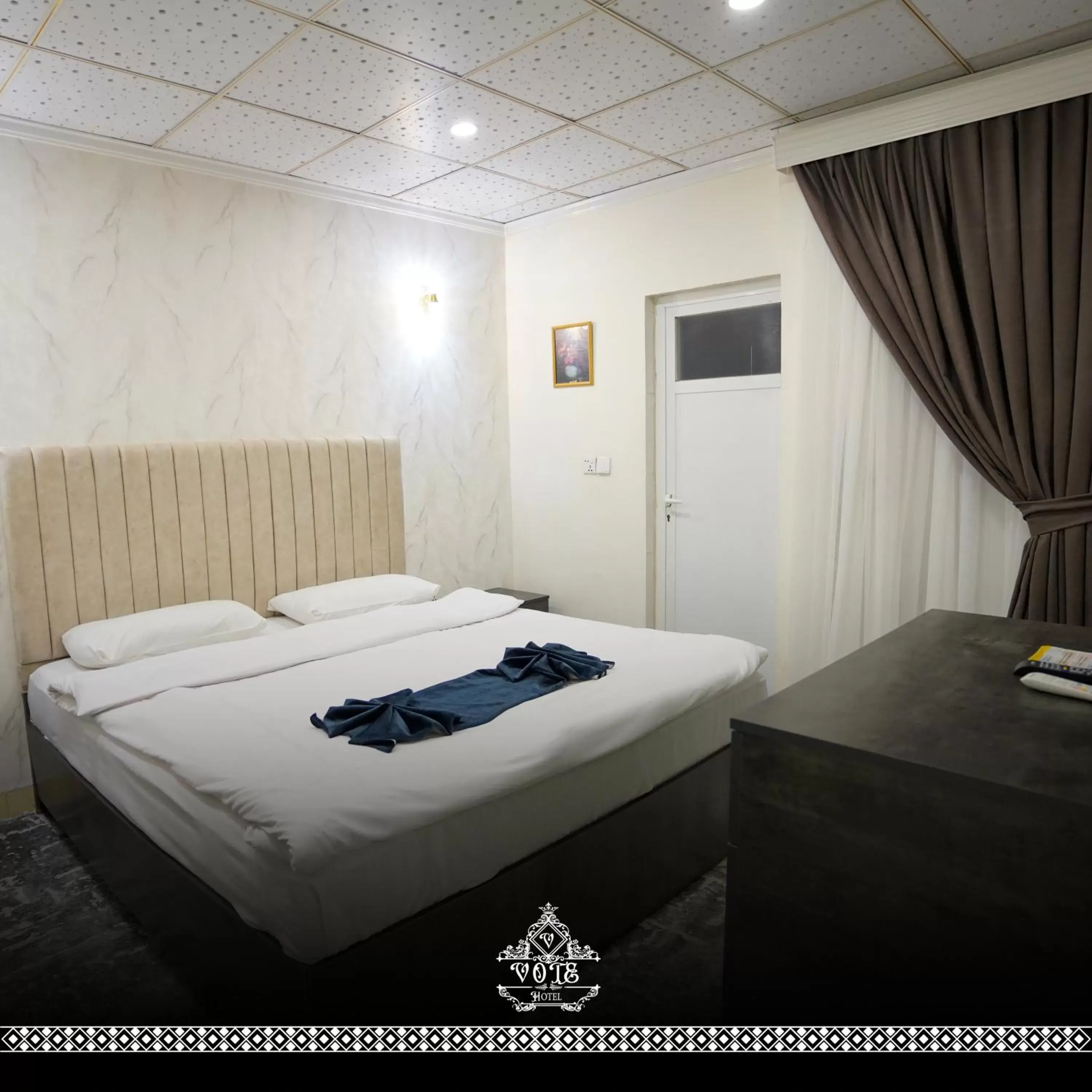 Bed in Vote Hotel Bed in Vote Hotel