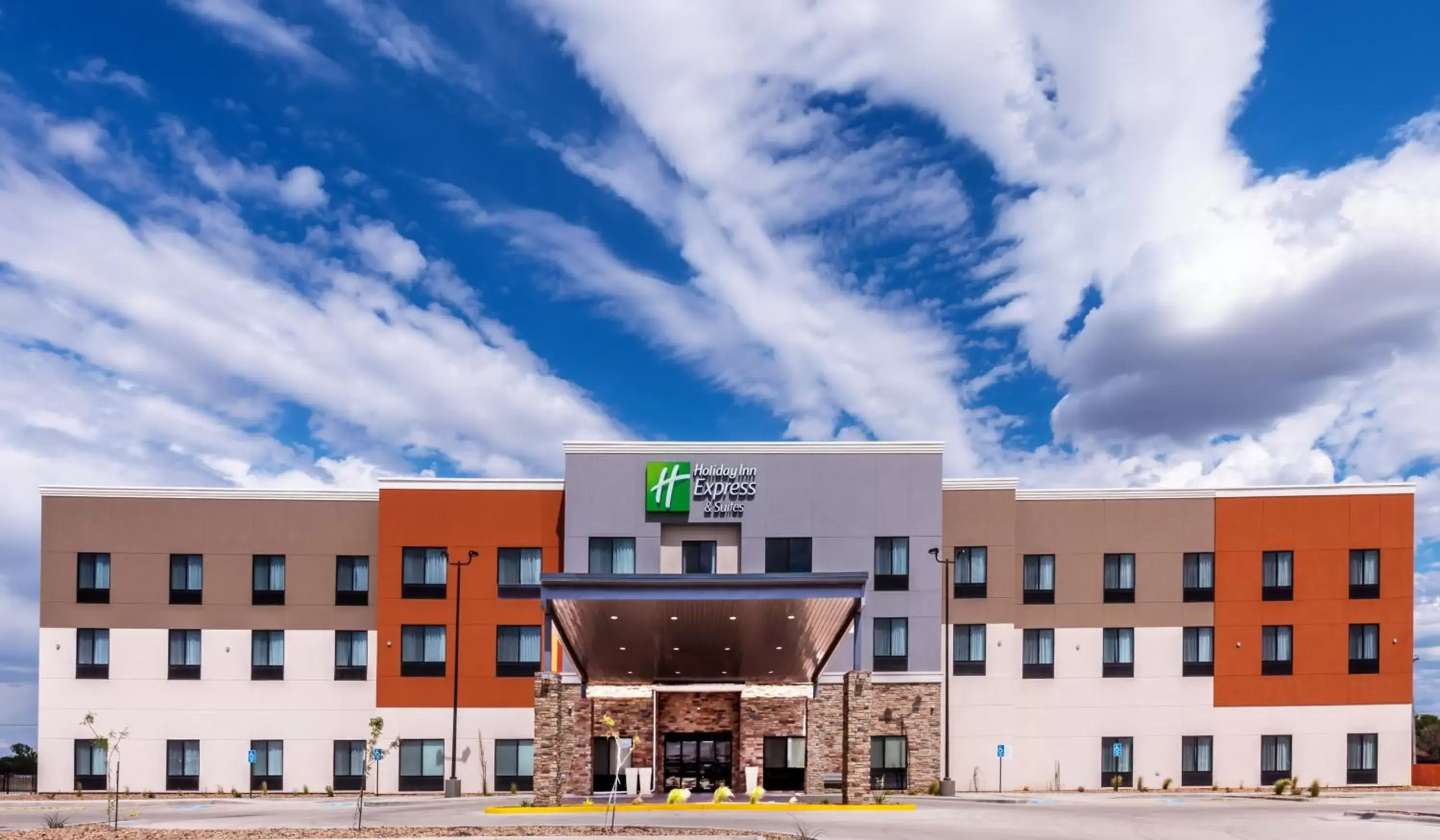 Property Building in Holiday Inn Express & Suites Perryton, an IHG Hotel