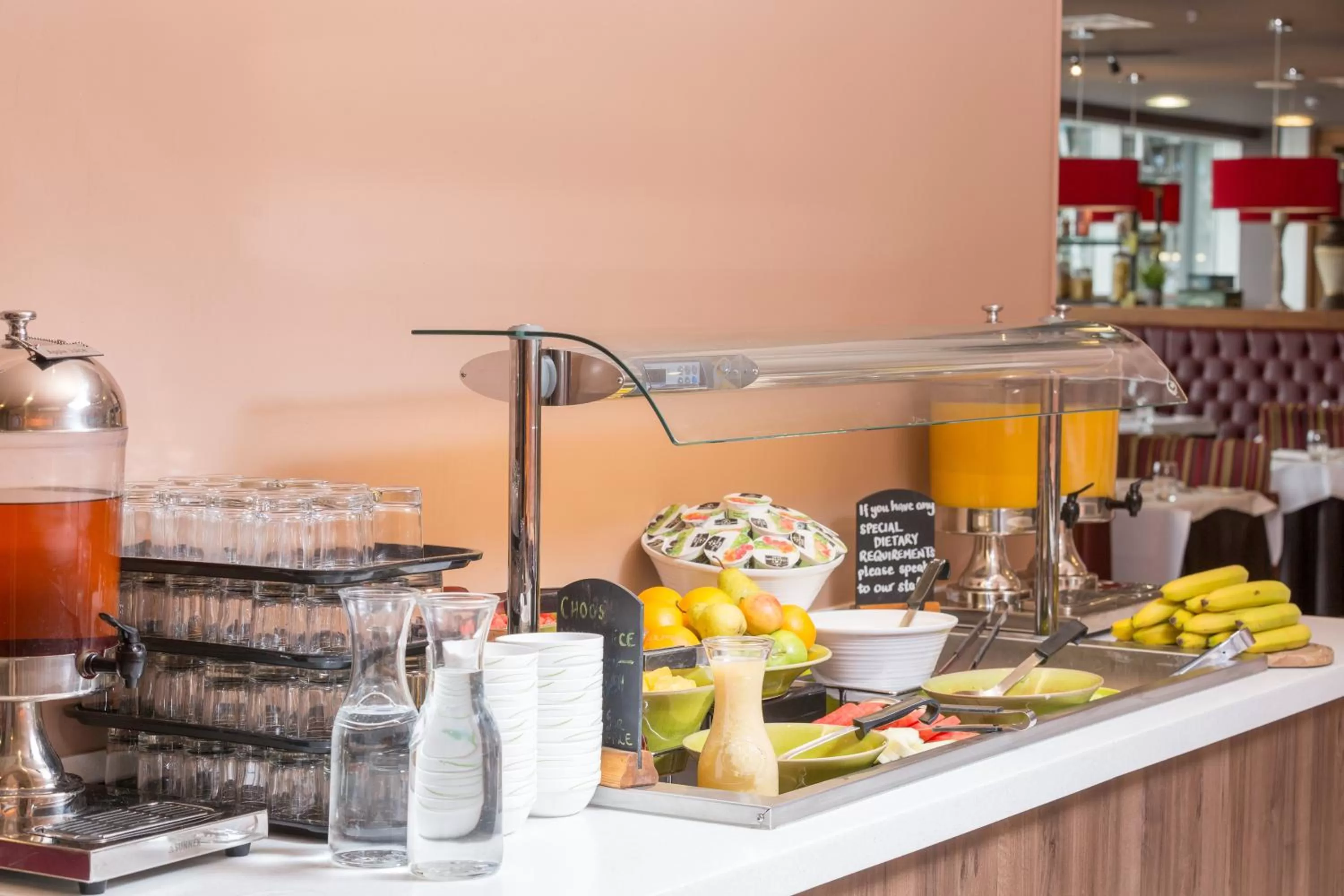 Breakfast in Holiday Inn Manchester-Mediacityuk by IHG