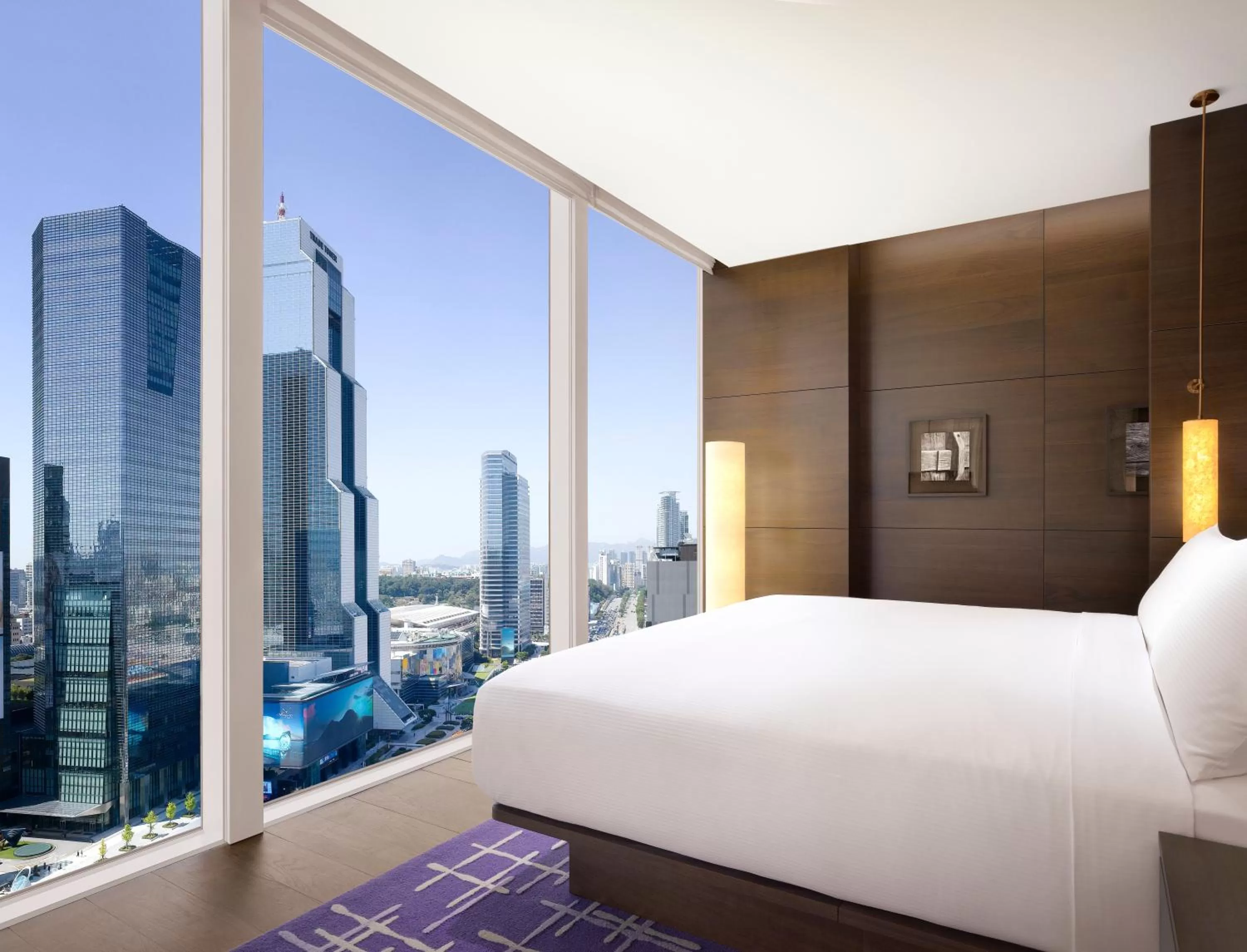 Bed in Park Hyatt Seoul