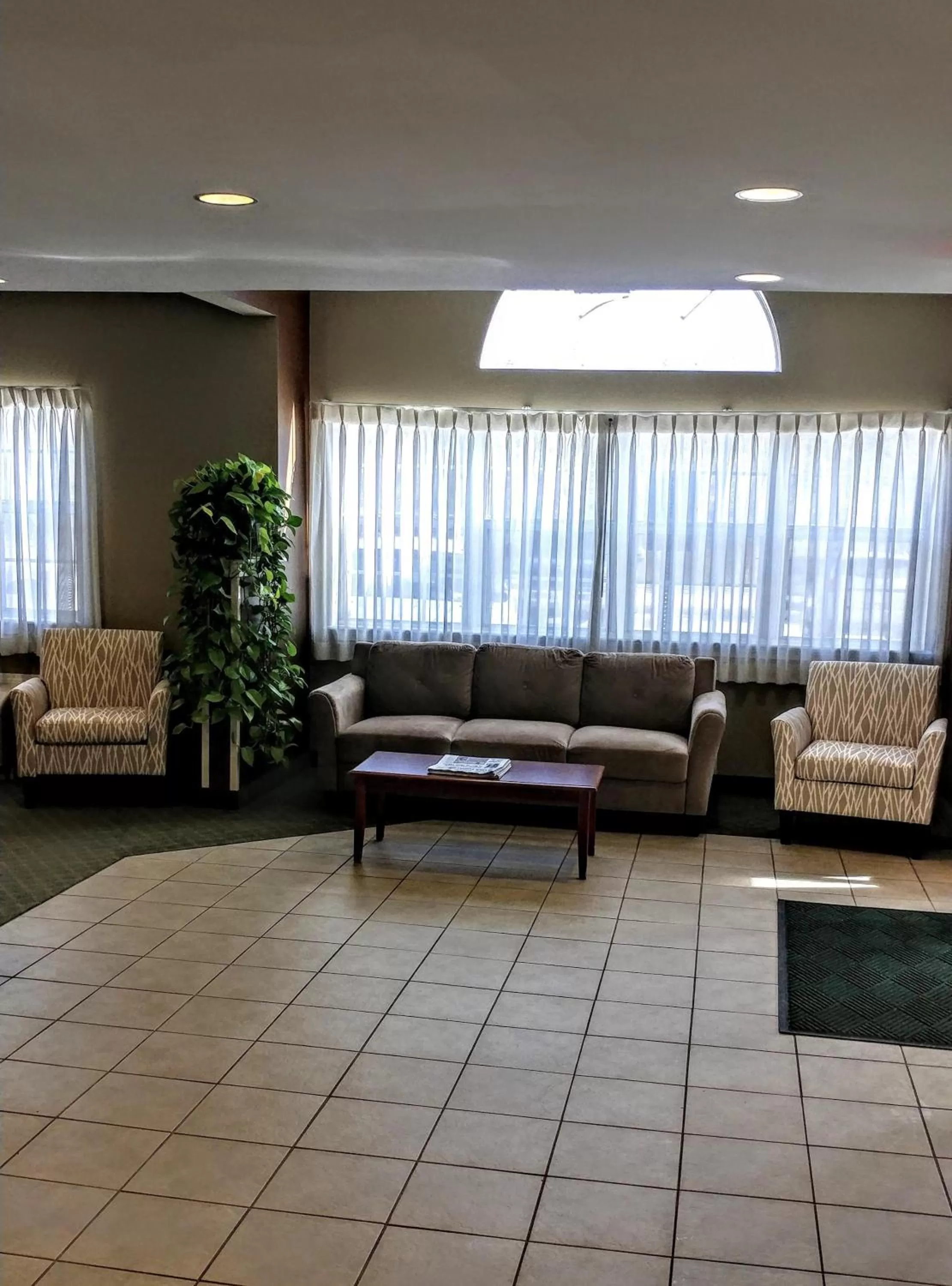 Lobby or reception in Microtel Inn & Suites by Wyndham Dover New Hampshire