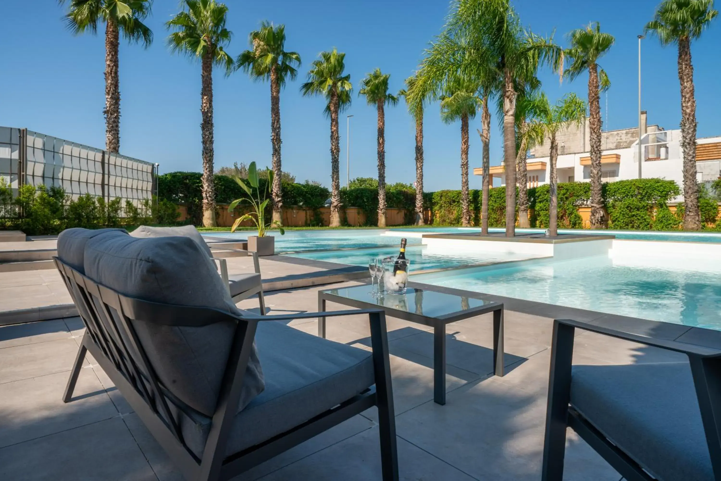 Swimming Pool in Sanlu Hotel