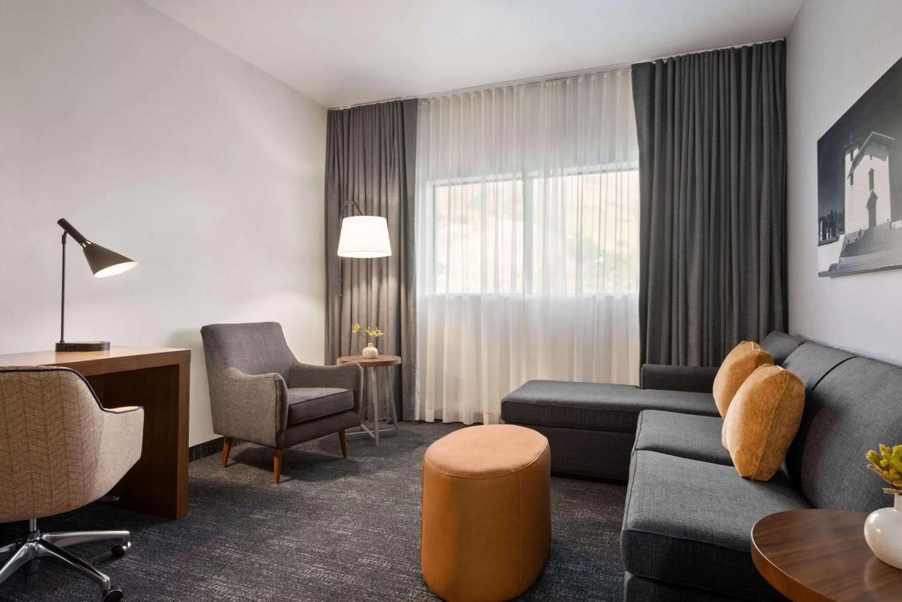 Executive King Room - Mobility Access/Non-Smoking in La Quinta by Wyndham San Luis Obispo Executive King Room - Mobility Access/Non-Smoking in La Quinta by Wyndham San Luis Obispo