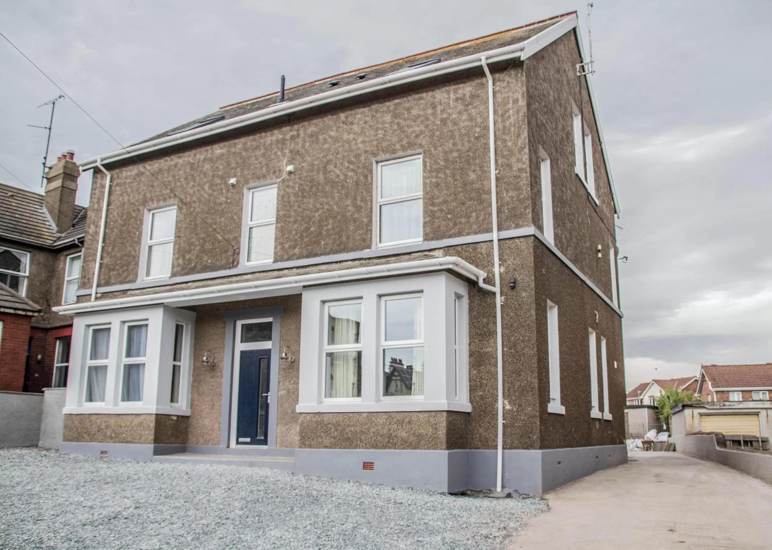 Facade/entrance in Keld Green House