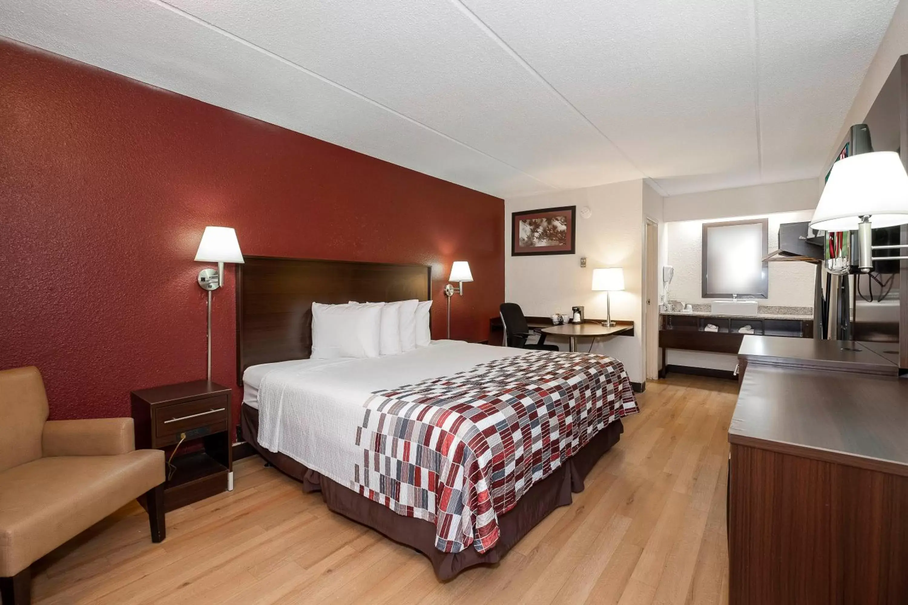 Bedroom, Room Photo in Red Roof Inn Atlanta - Smyrna/Ballpark