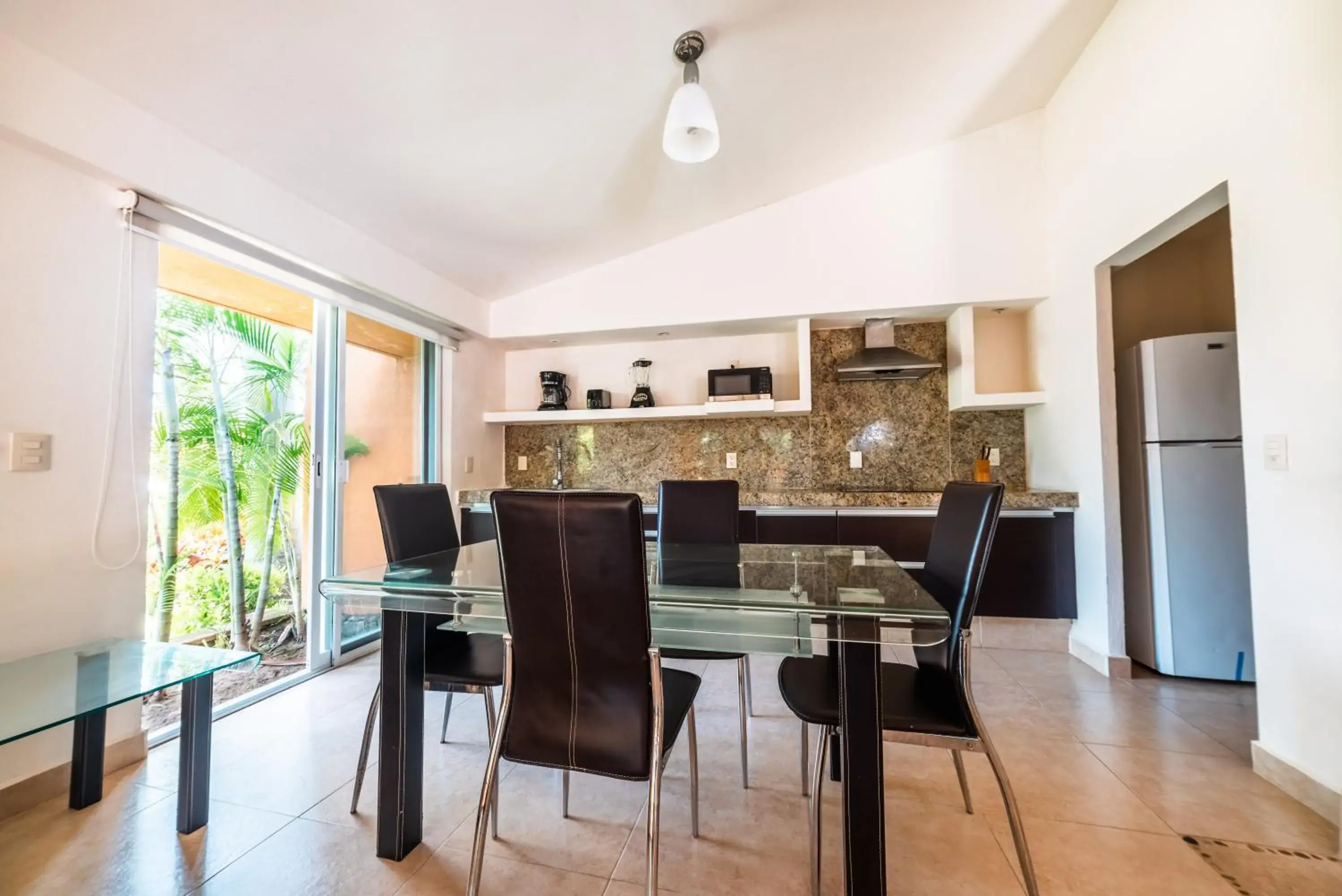 Dining Area in Hotel Ixzi Plus