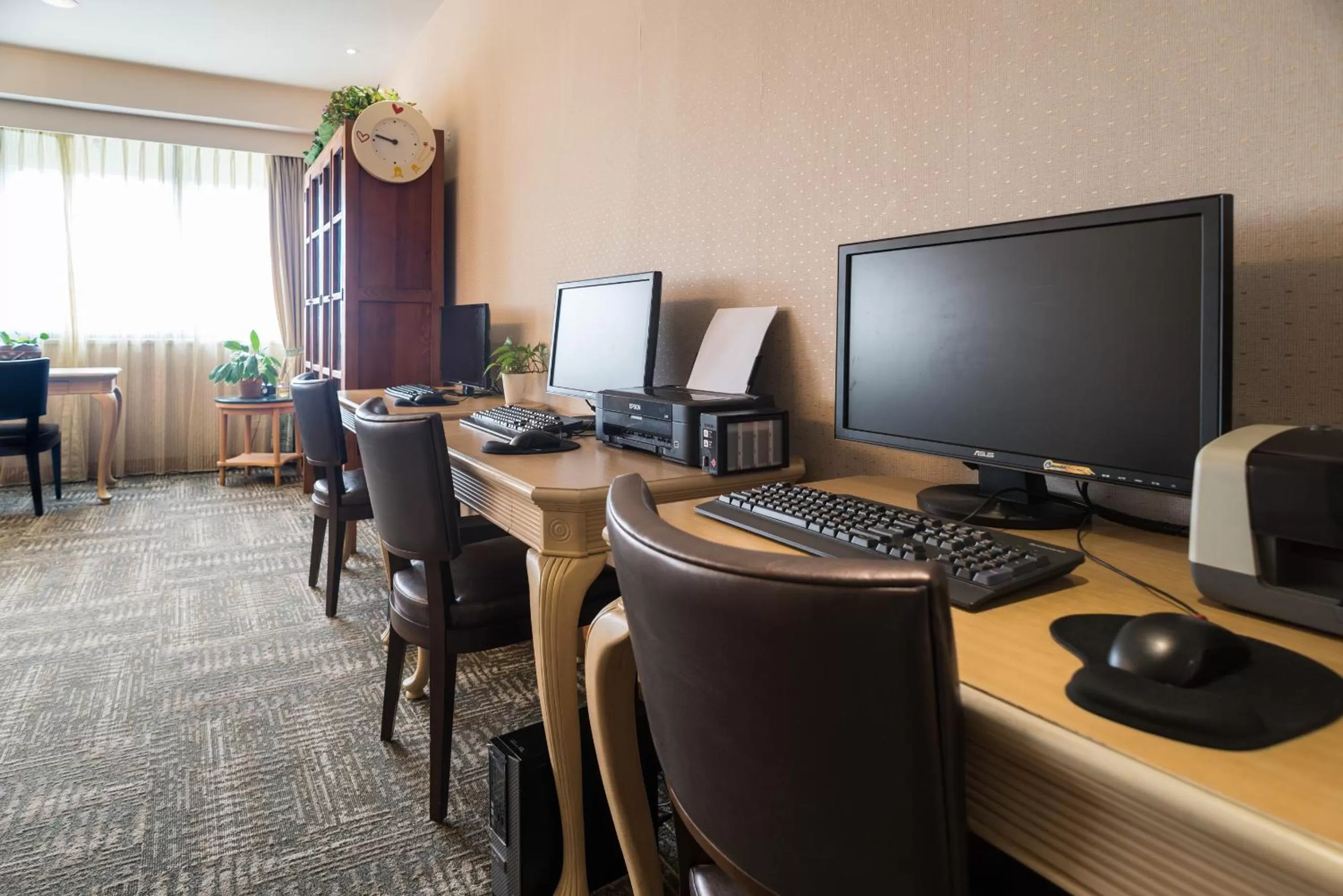 Communal lounge/ TV room in Chateau de Chine Hotel Hualien