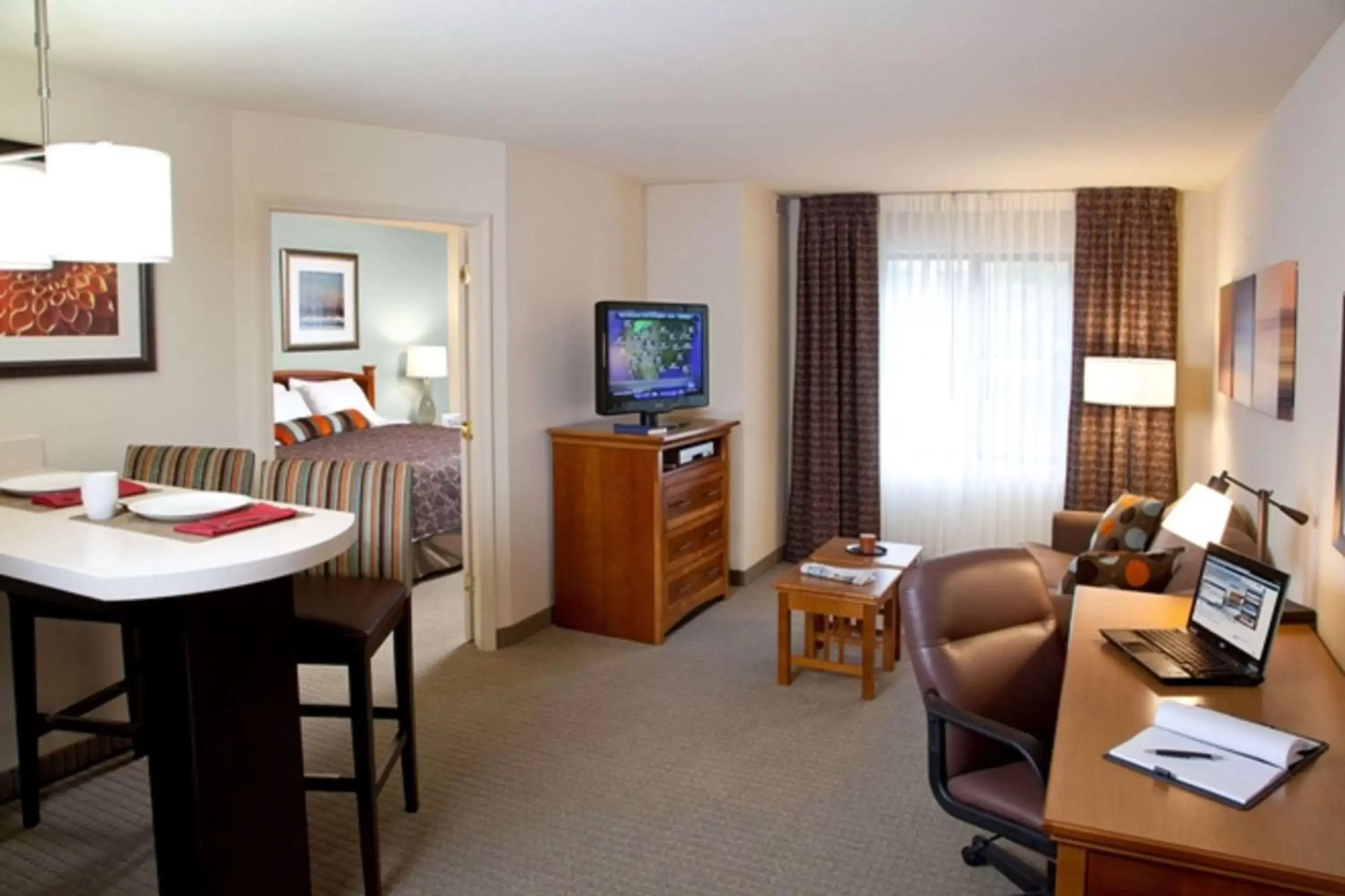 Photo of the whole room, TV/Entertainment Center in Sonesta ES Suites San Diego - Sorrento Mesa