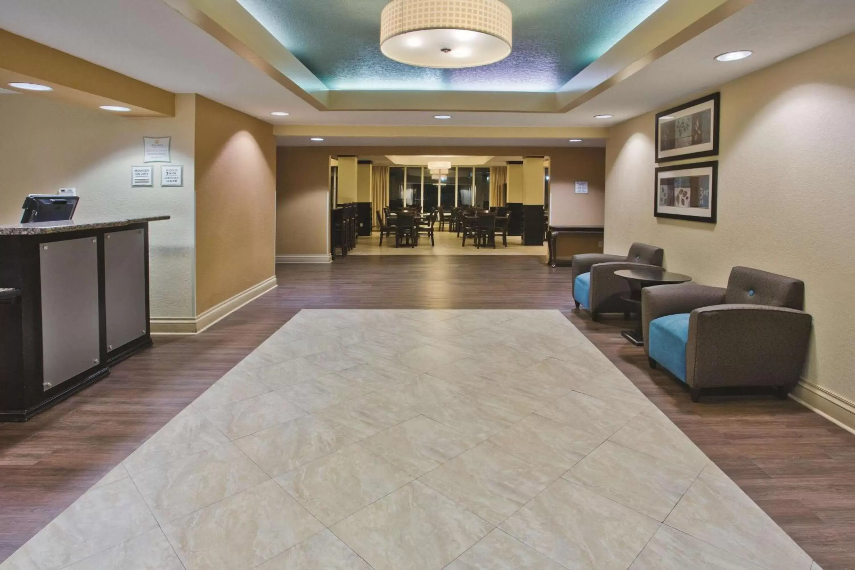 Lobby or reception, Lobby/Reception in La Quinta Inn & Suites by Wyndham Hot Springs