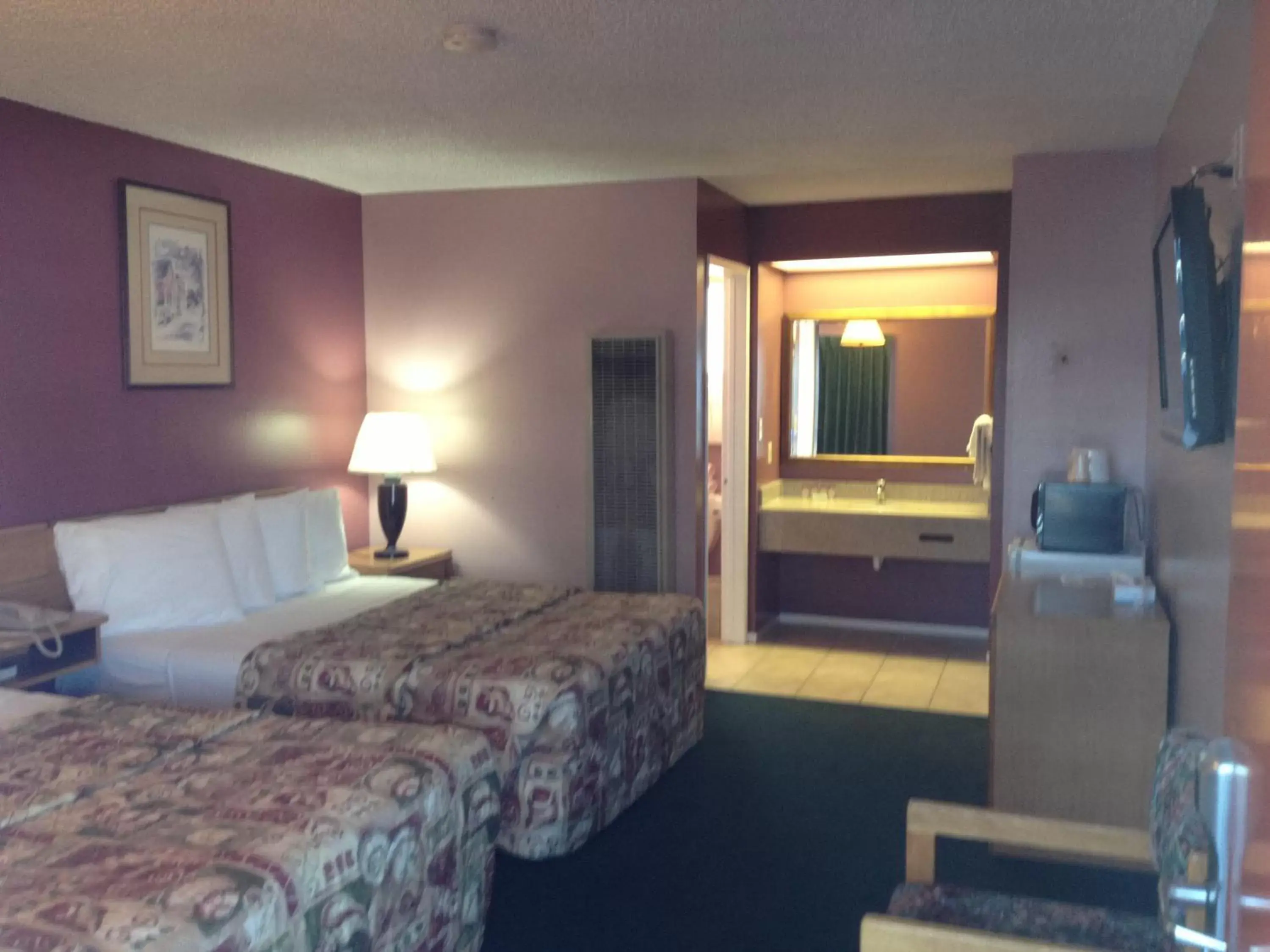 Photo of the whole room, Bed in Blue Seal Inn