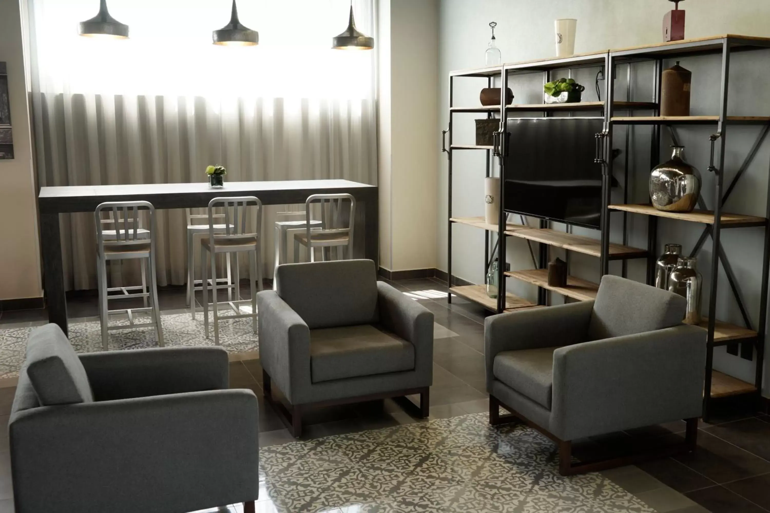 Lobby or reception, Lounge/Bar in City Express Plus by Marriott Patio Universidad
