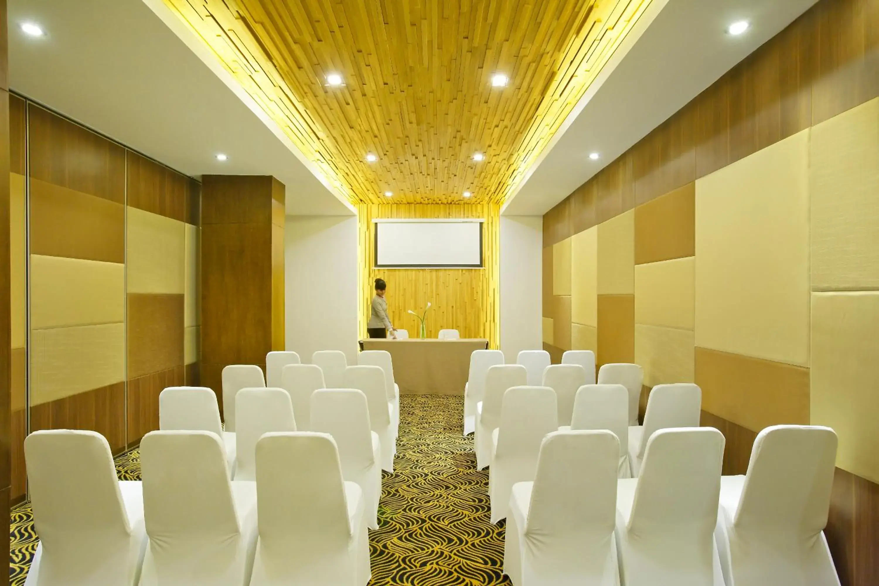 Banquet/Function facilities in Hotel Santika Pandegiling Surabaya