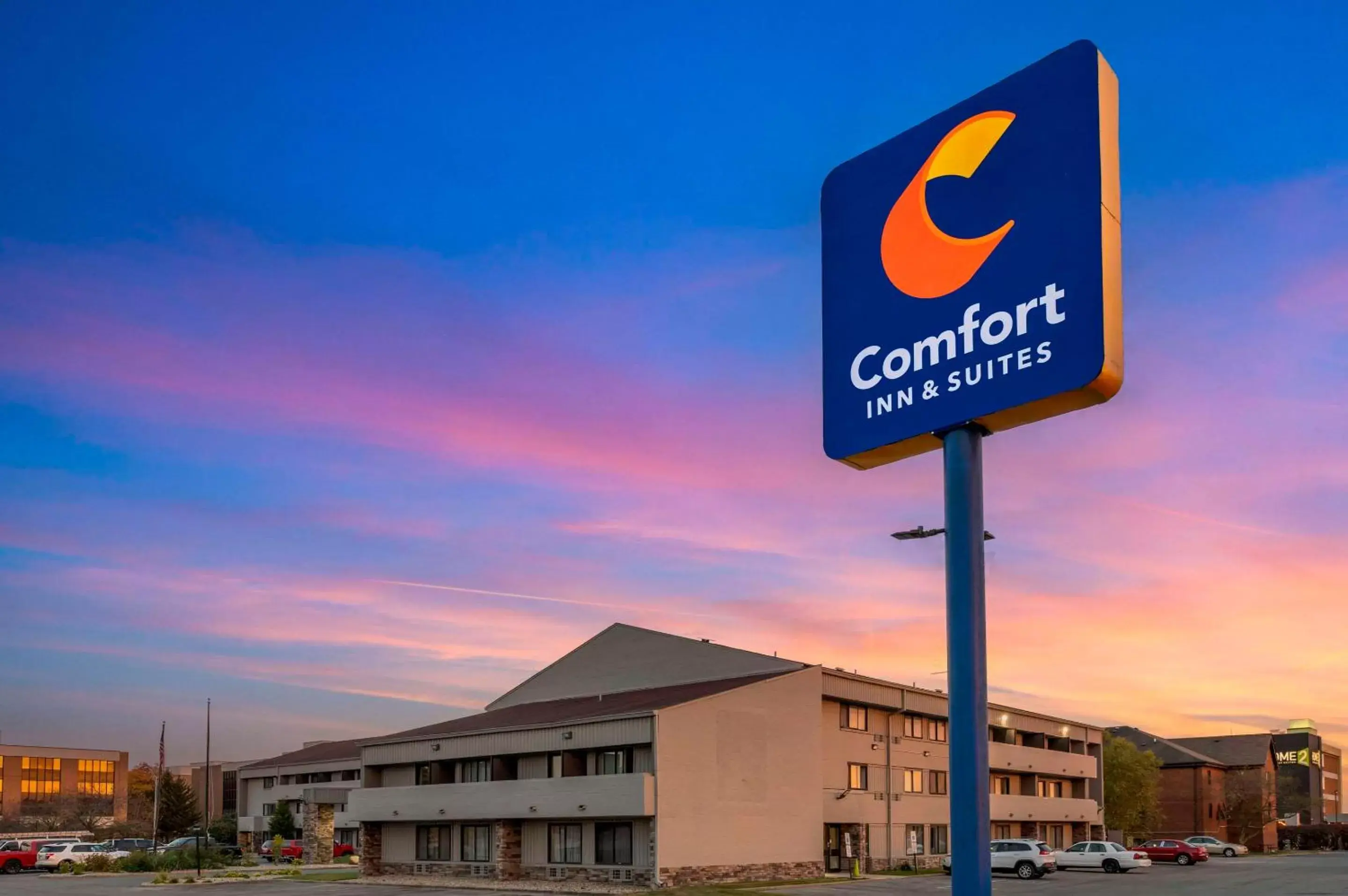Property building in Comfort Inn & Suites North at the Pyramids
