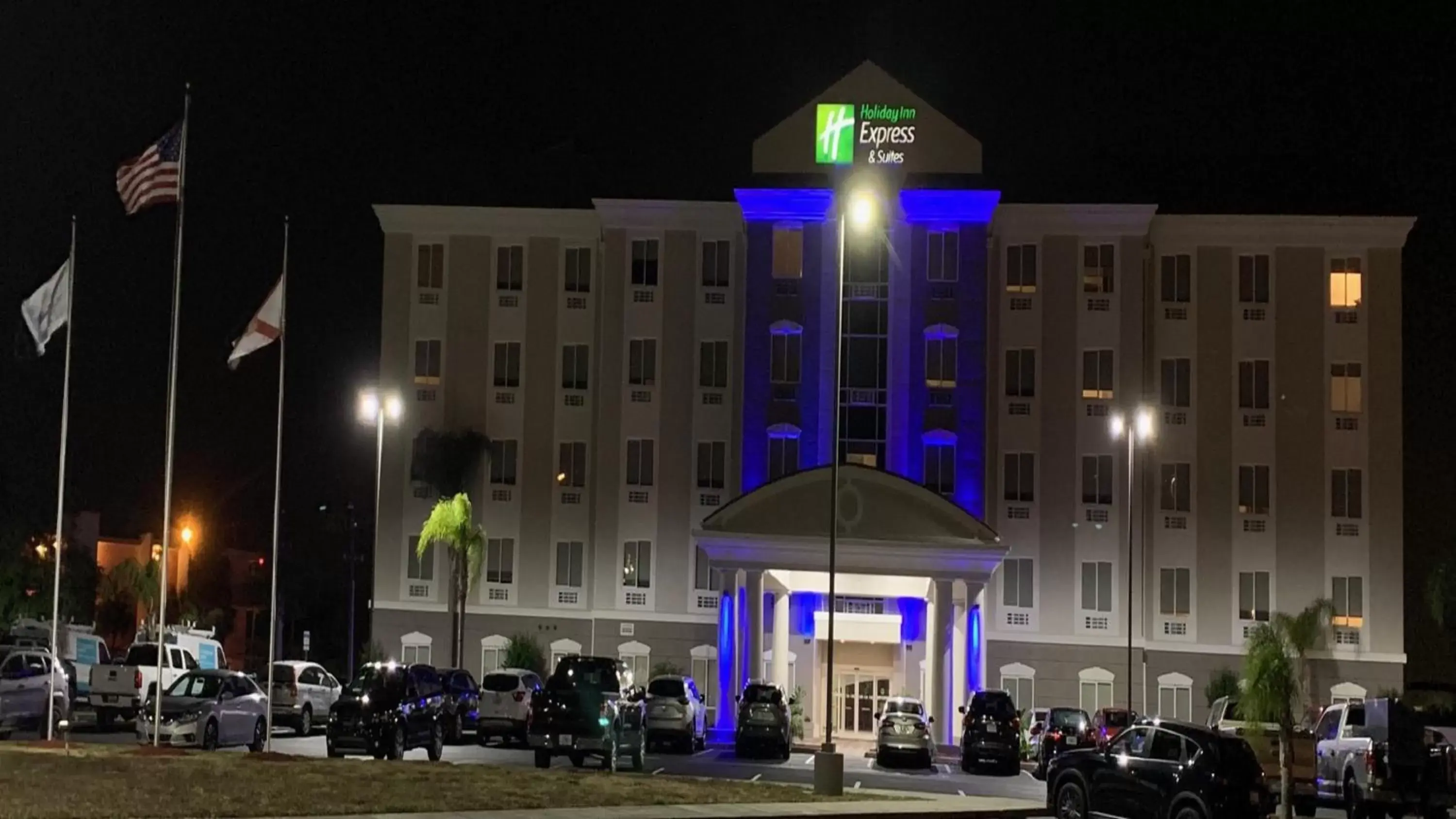 Property building in Holiday Inn Express Orlando - South Davenport by IHG Property building in Holiday Inn Express Orlando - South Davenport by IHG