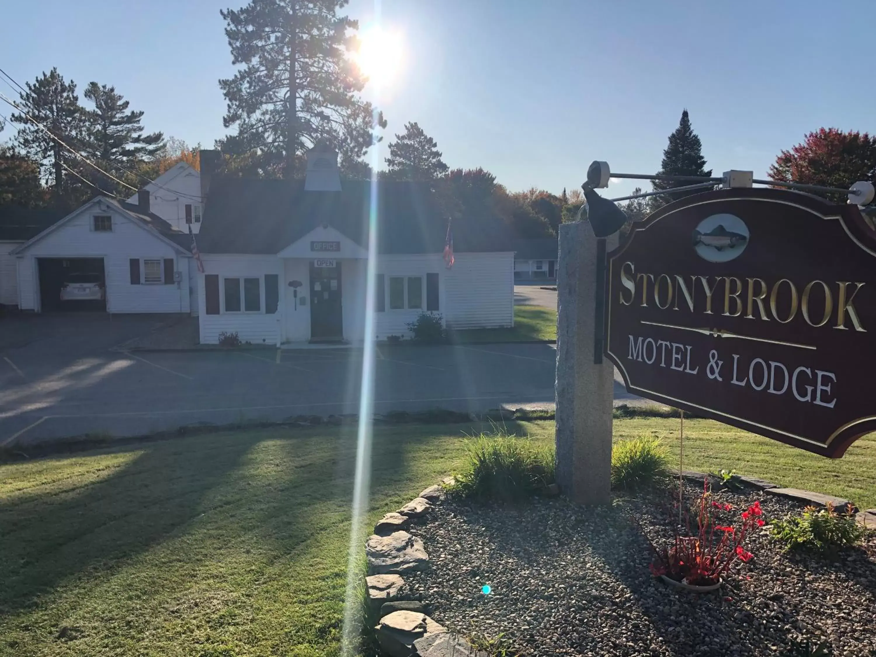 Property Building in Stonybrook Motel & Lodge