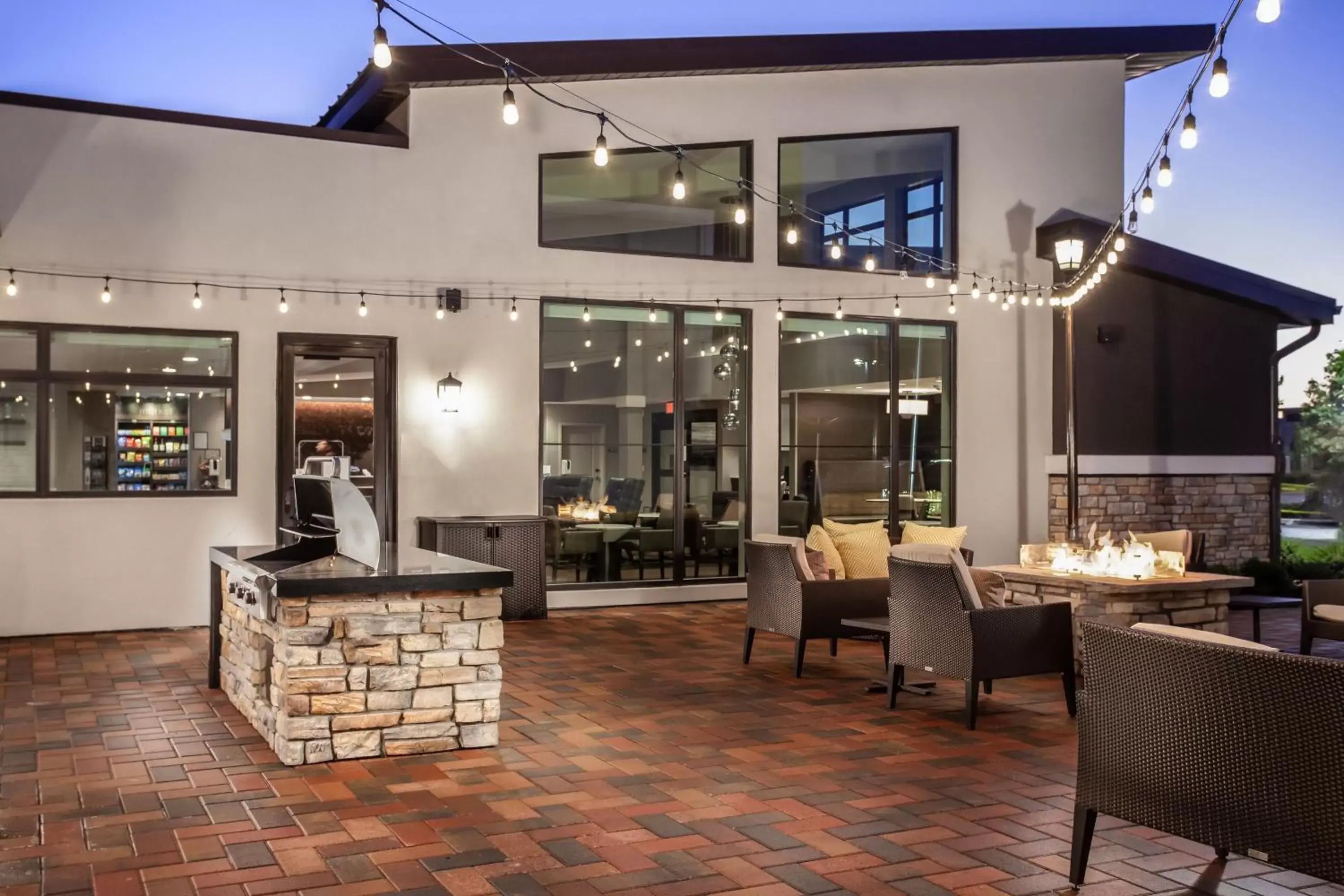 Property building, Restaurant/Places to Eat in Residence Inn Livermore