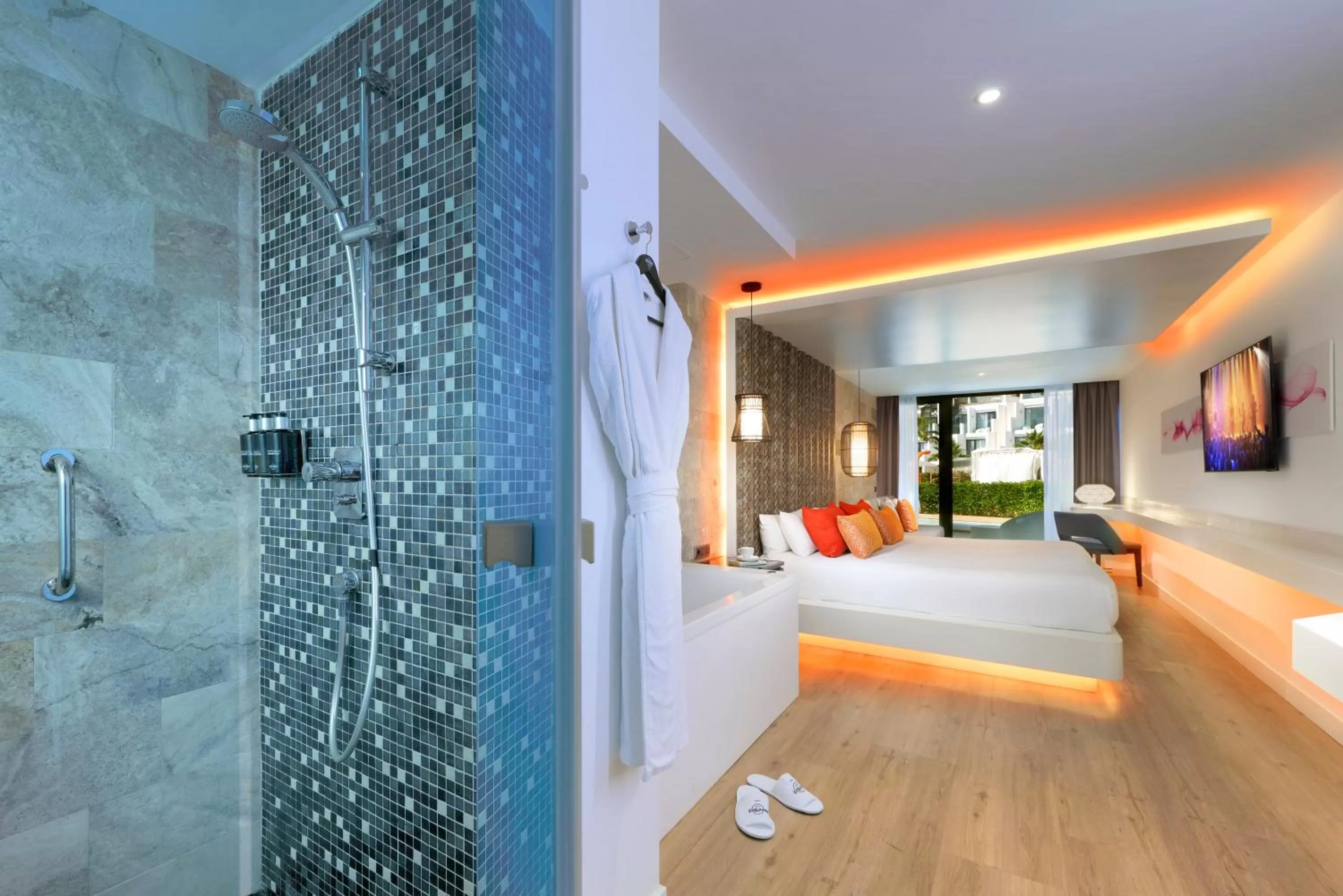 Shower, Bed in Hard Rock Hotel Ibiza