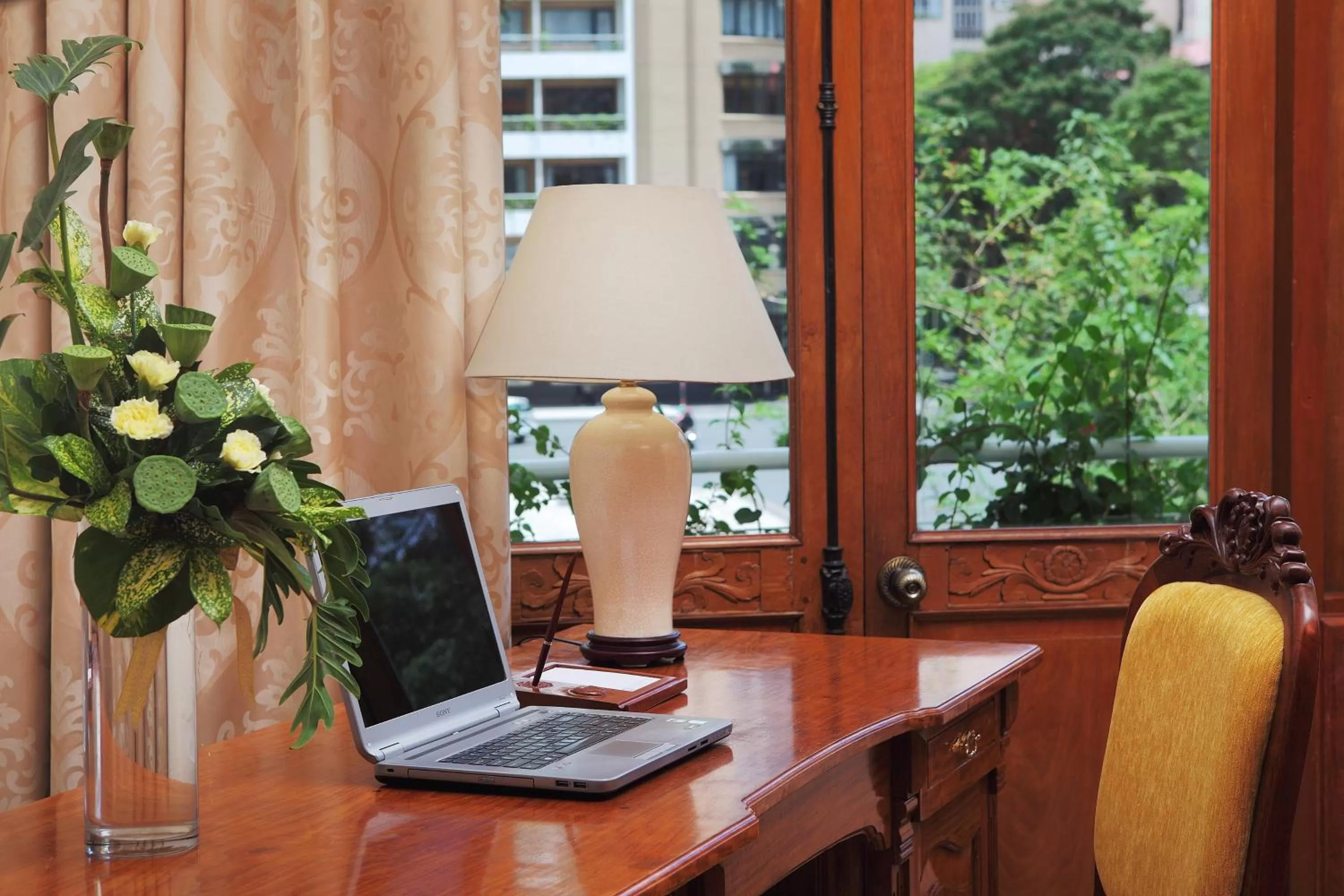 Seating area in Hotel Continental Saigon