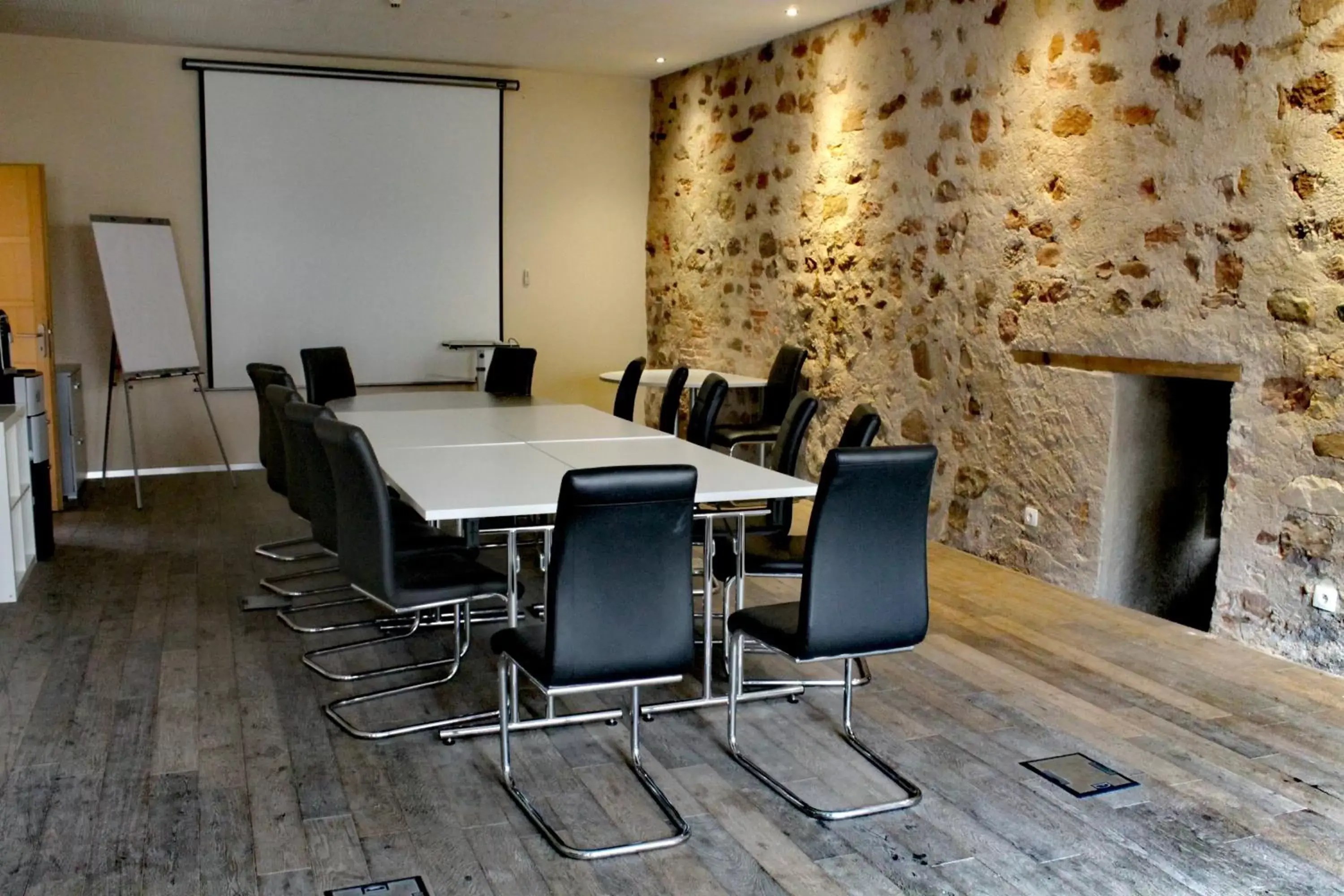 Meeting/conference room in Le Gouverneur Hotel