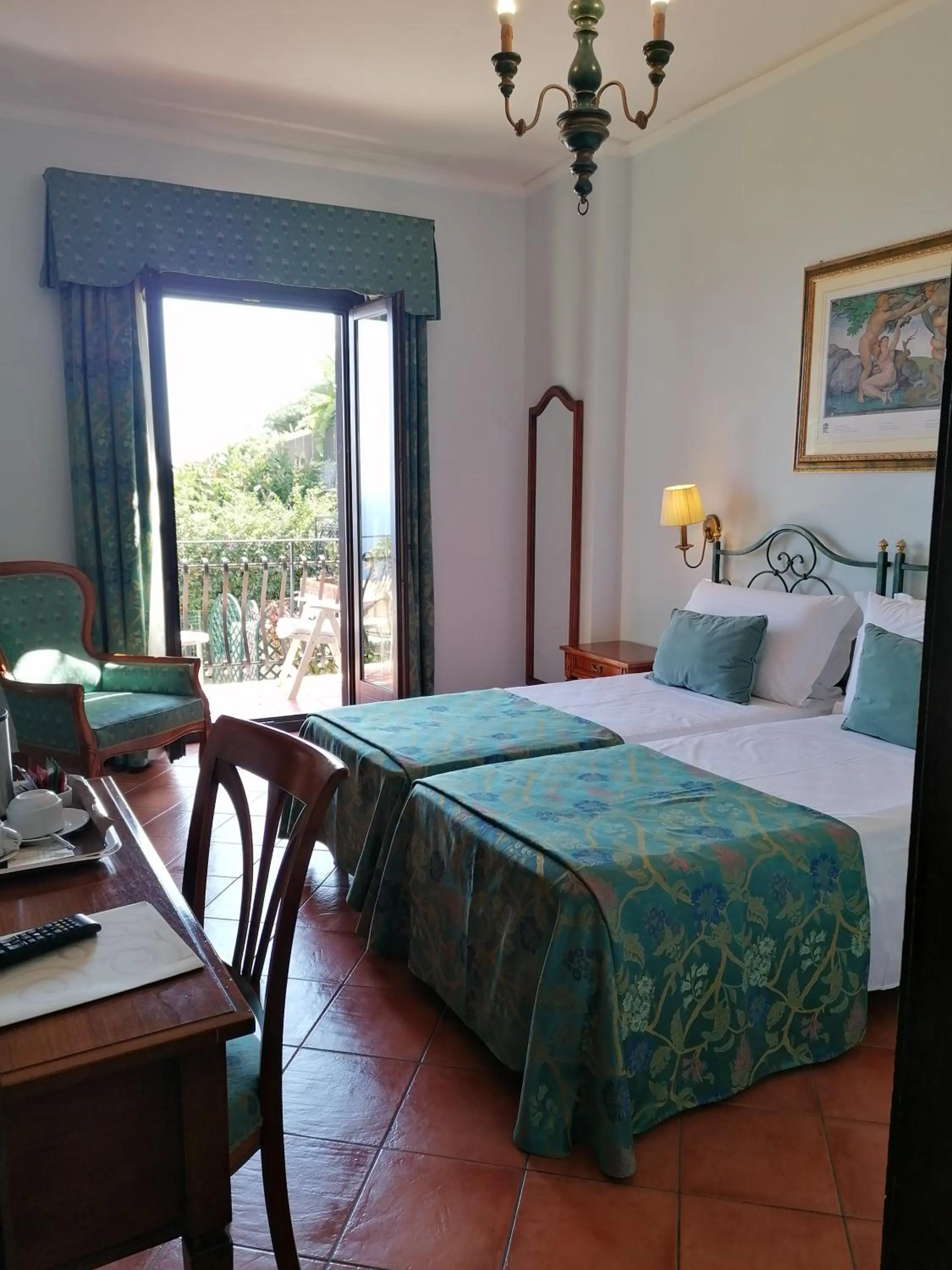 Bedroom, Bed in Hotel Sirius