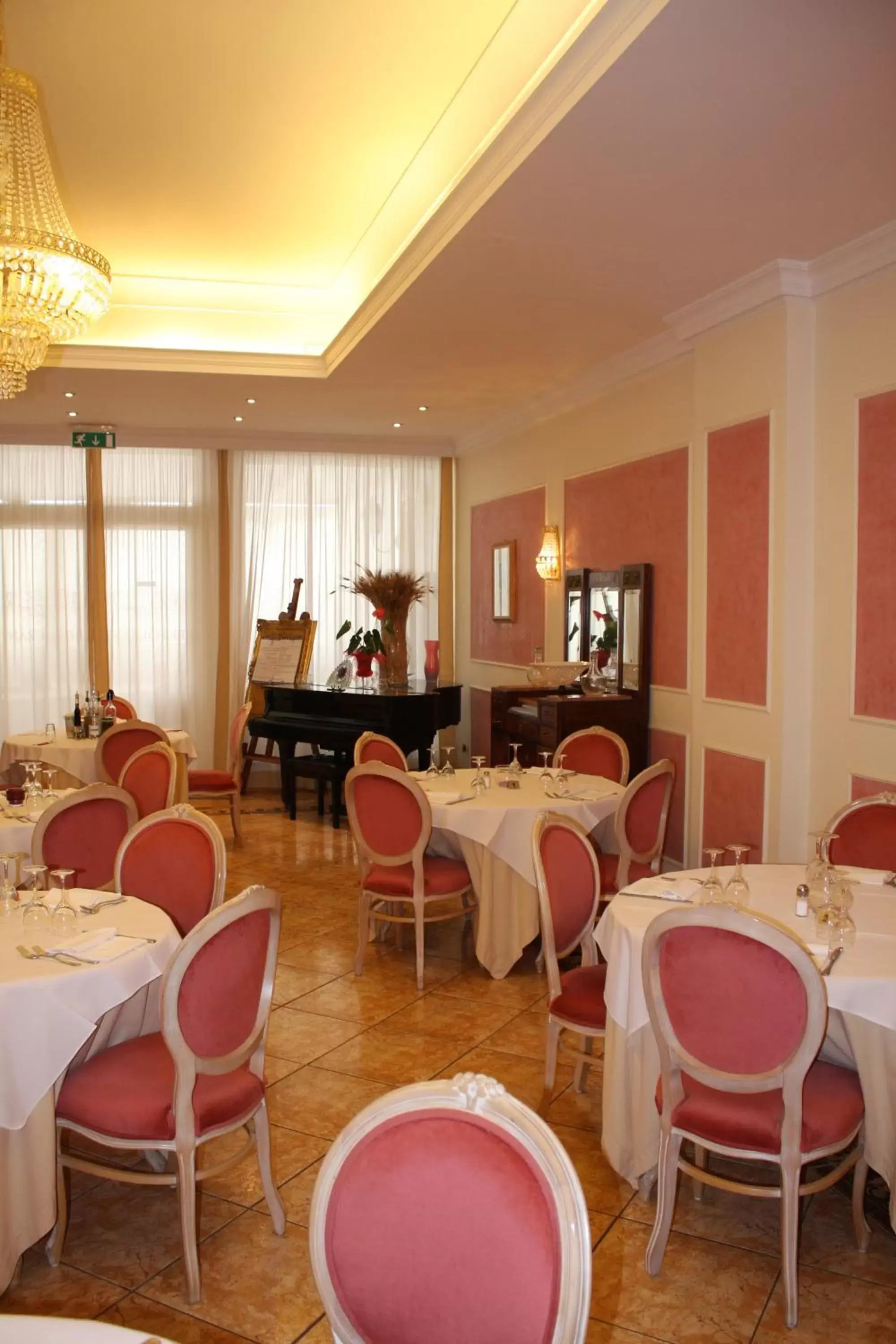 Banquet/Function facilities, Restaurant/Places to Eat in Grand Hotel degli Angeli