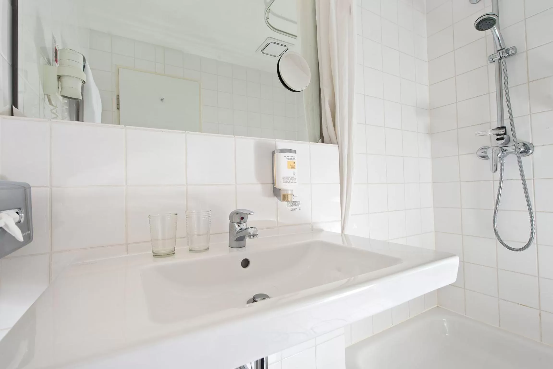 Bathroom in SORAT Hotel Brandenburg