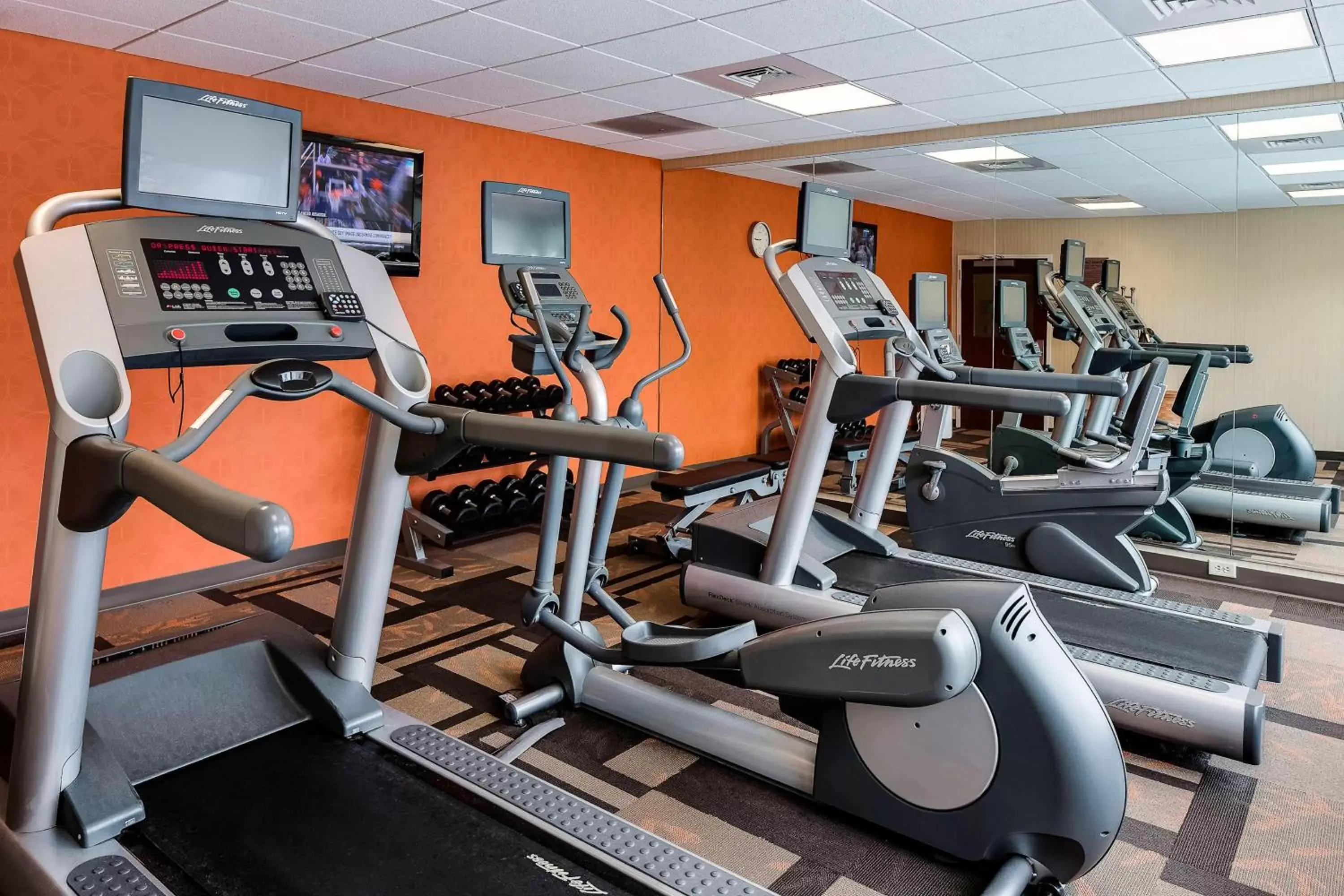 Fitness centre/facilities, Fitness Center/Facilities in Courtyard Des Moines Ankeny