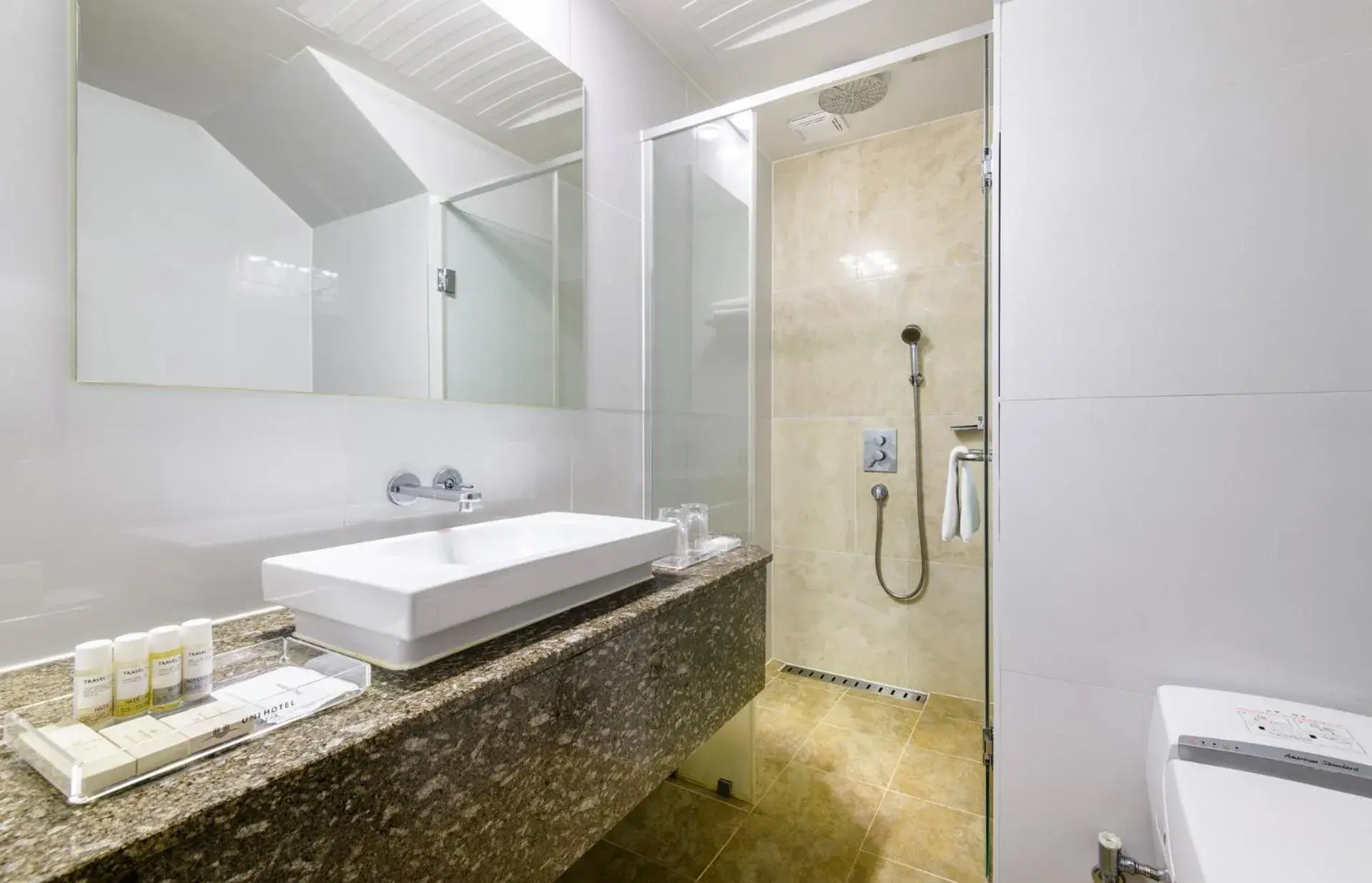 Shower, Bathroom in Uni Hotel Jeju