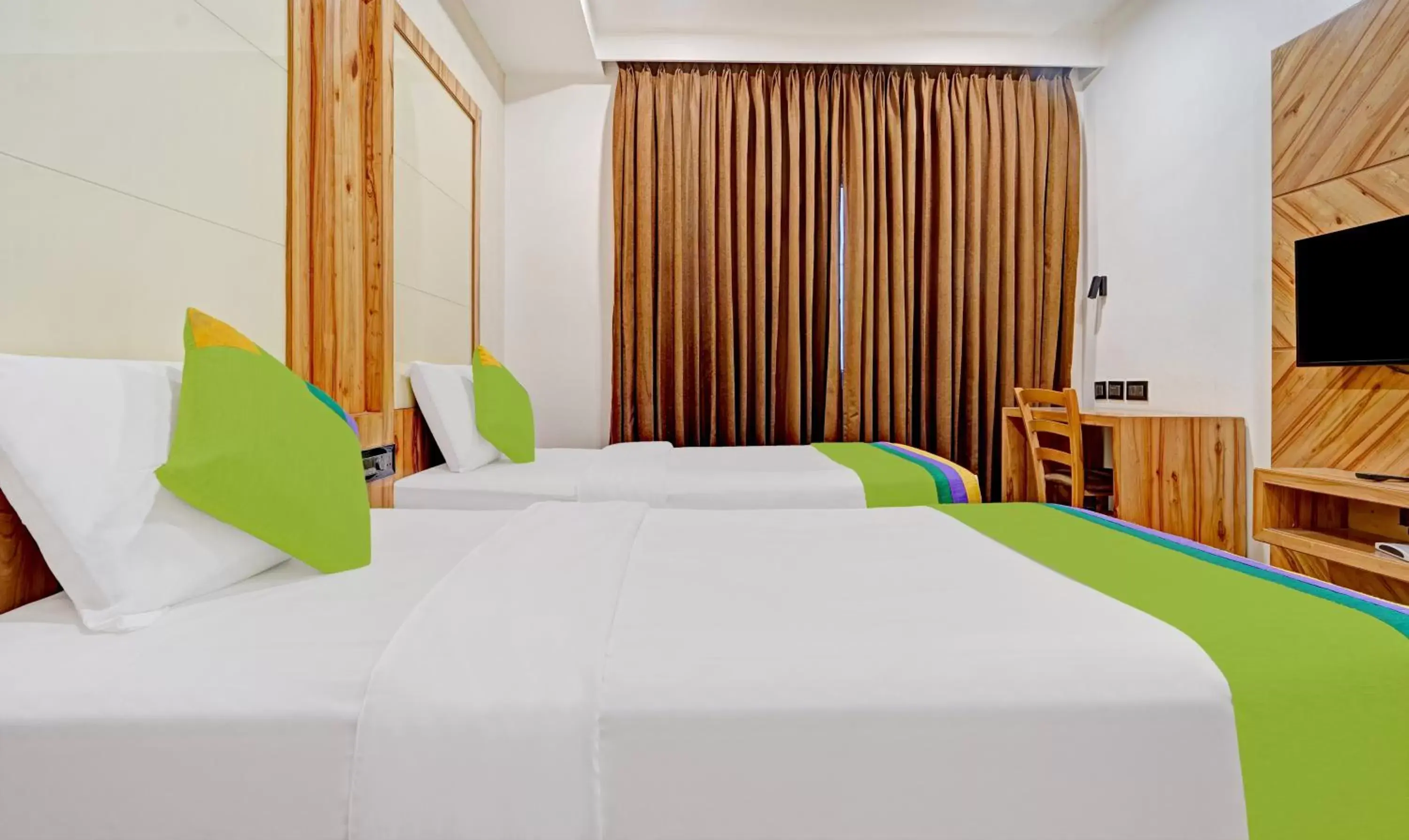 Bedroom, Bed in Treebo Vinayak Inn, 600 Mts From Coimbatore Railway Station Bedroom, Bed in Treebo Vinayak Inn, 600 Mts From Coimbatore Railway Station