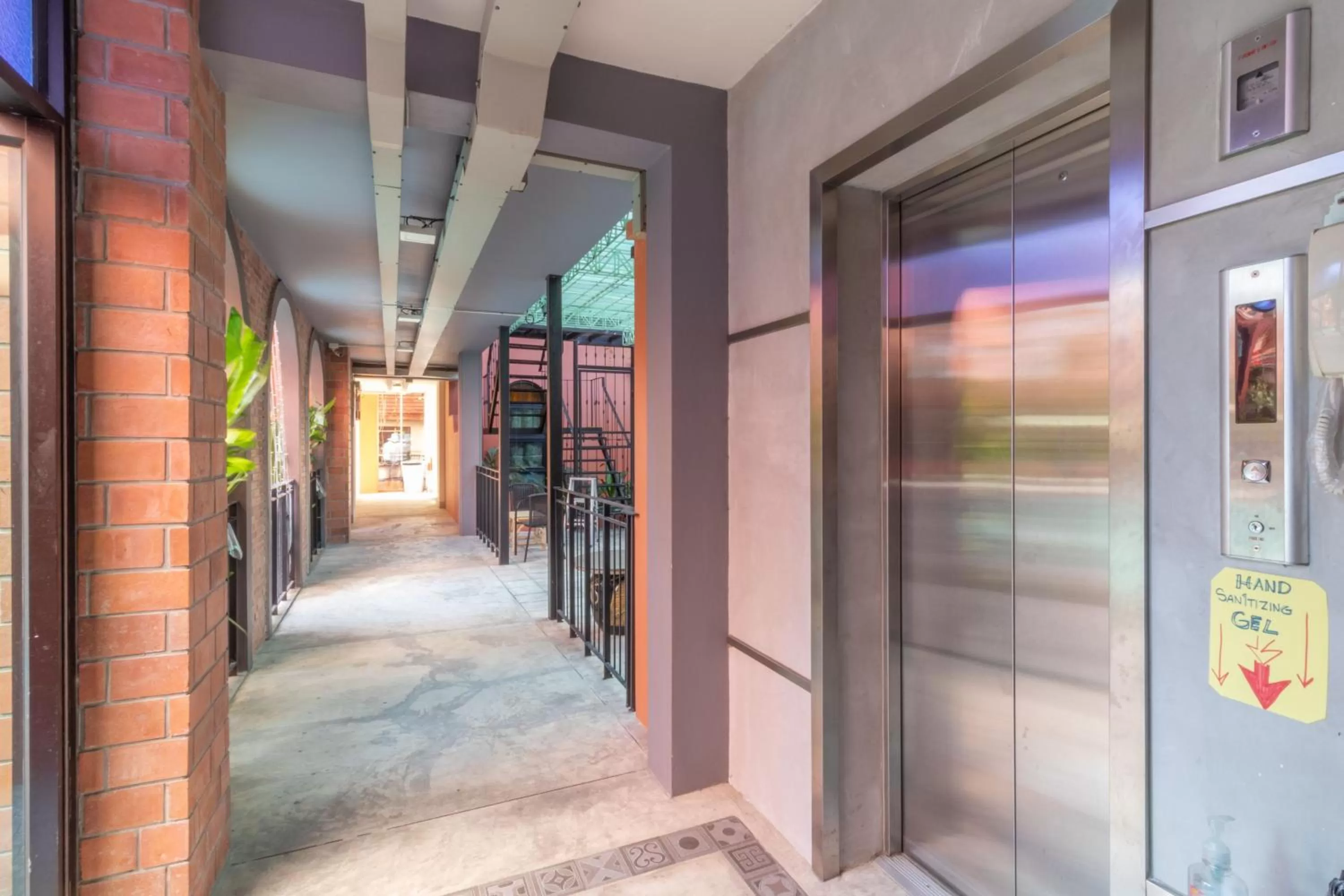 Property building in Baansuanprannok Hotel