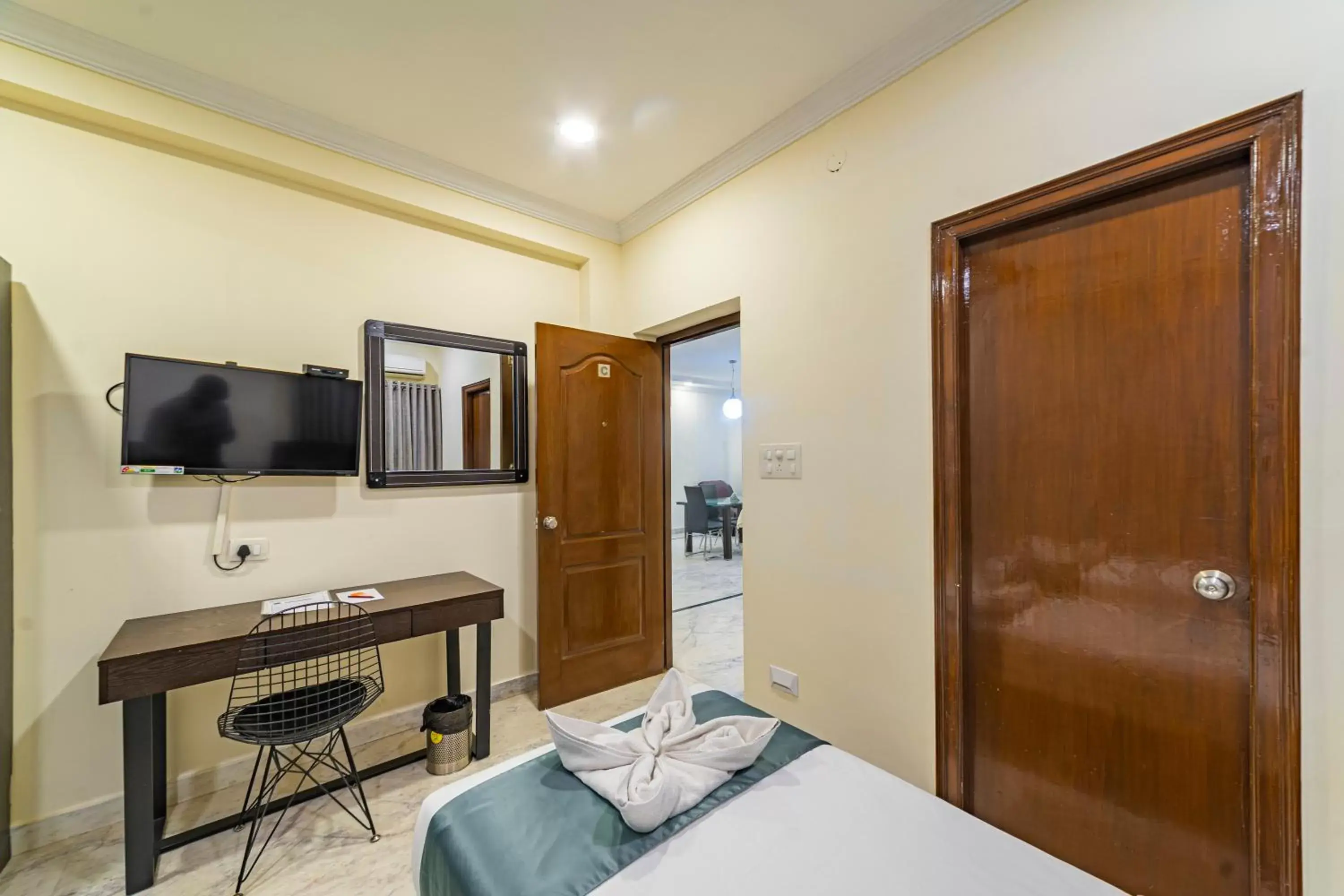 Bed in Hotel Athome & Serviced Apartments by Deccan Serai Hotels Bed in Hotel Athome & Serviced Apartments by Deccan Serai Hotels
