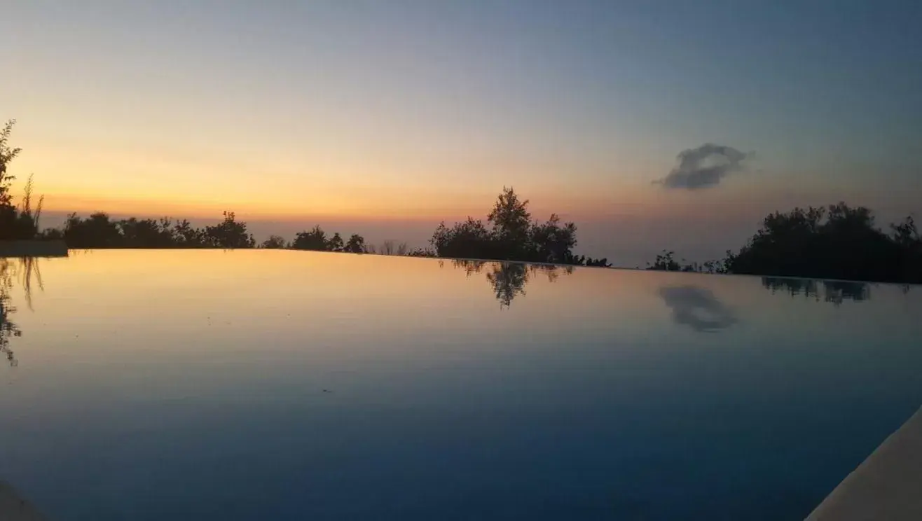 Swimming Pool in Green Park Hotel & Residence