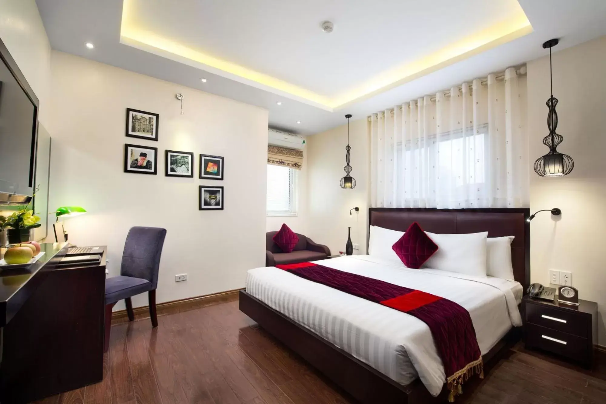 Superior Double Room - single occupancy in Hanoian Central Hotel & Spa Superior Double Room - single occupancy in Hanoian Central Hotel & Spa