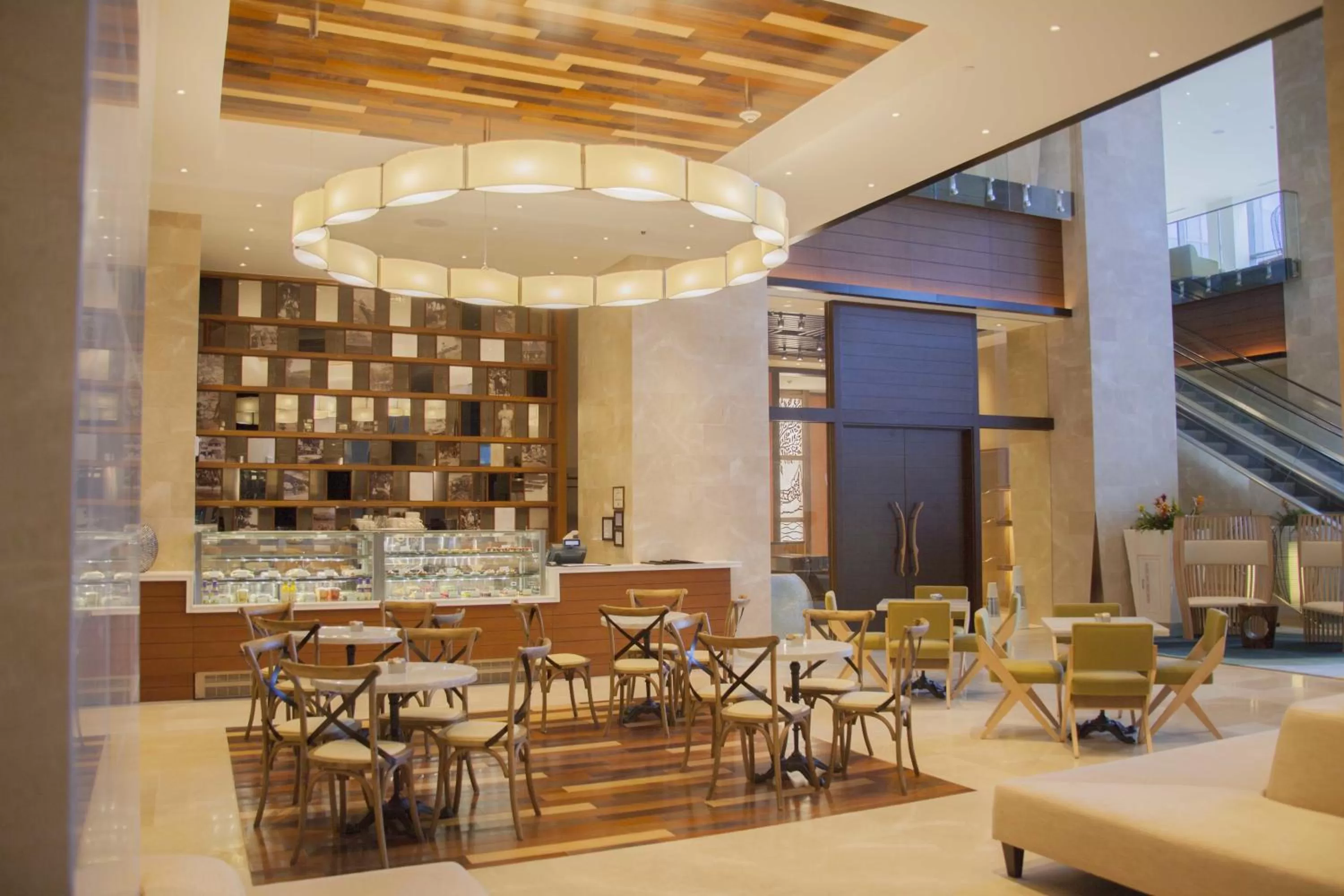 Restaurant/places to eat in Dusit Thani Guam Resort