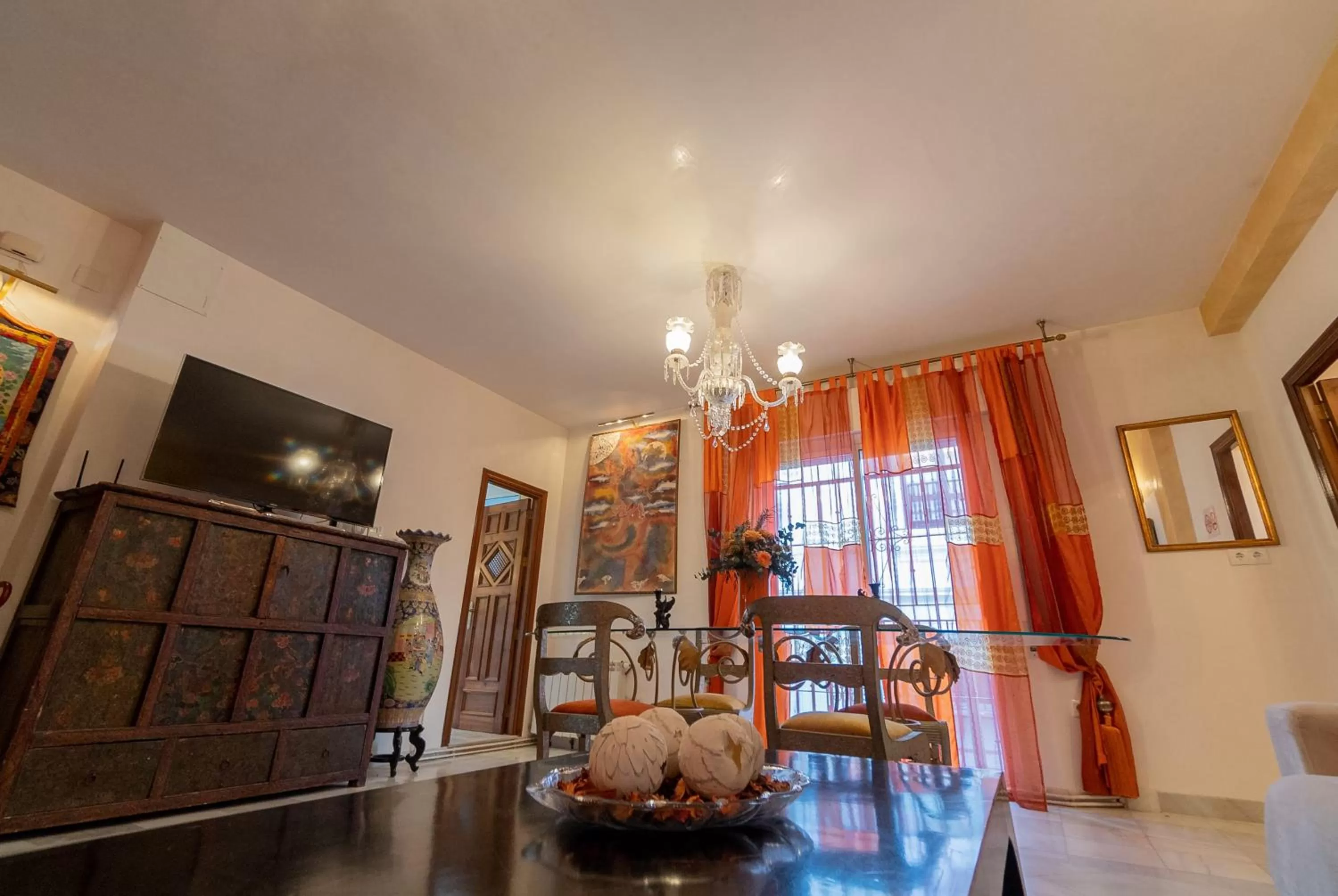 Communal lounge/ TV room, Seating Area in SUAY APARTMENTS