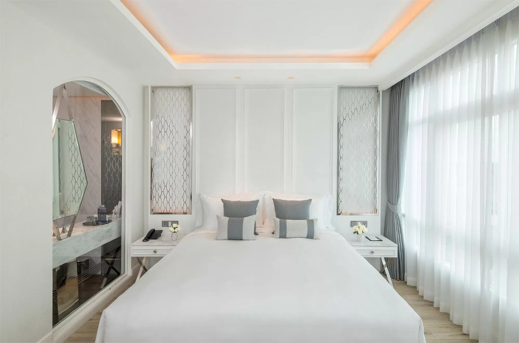 Bed in De Princess Hotel Udonthani