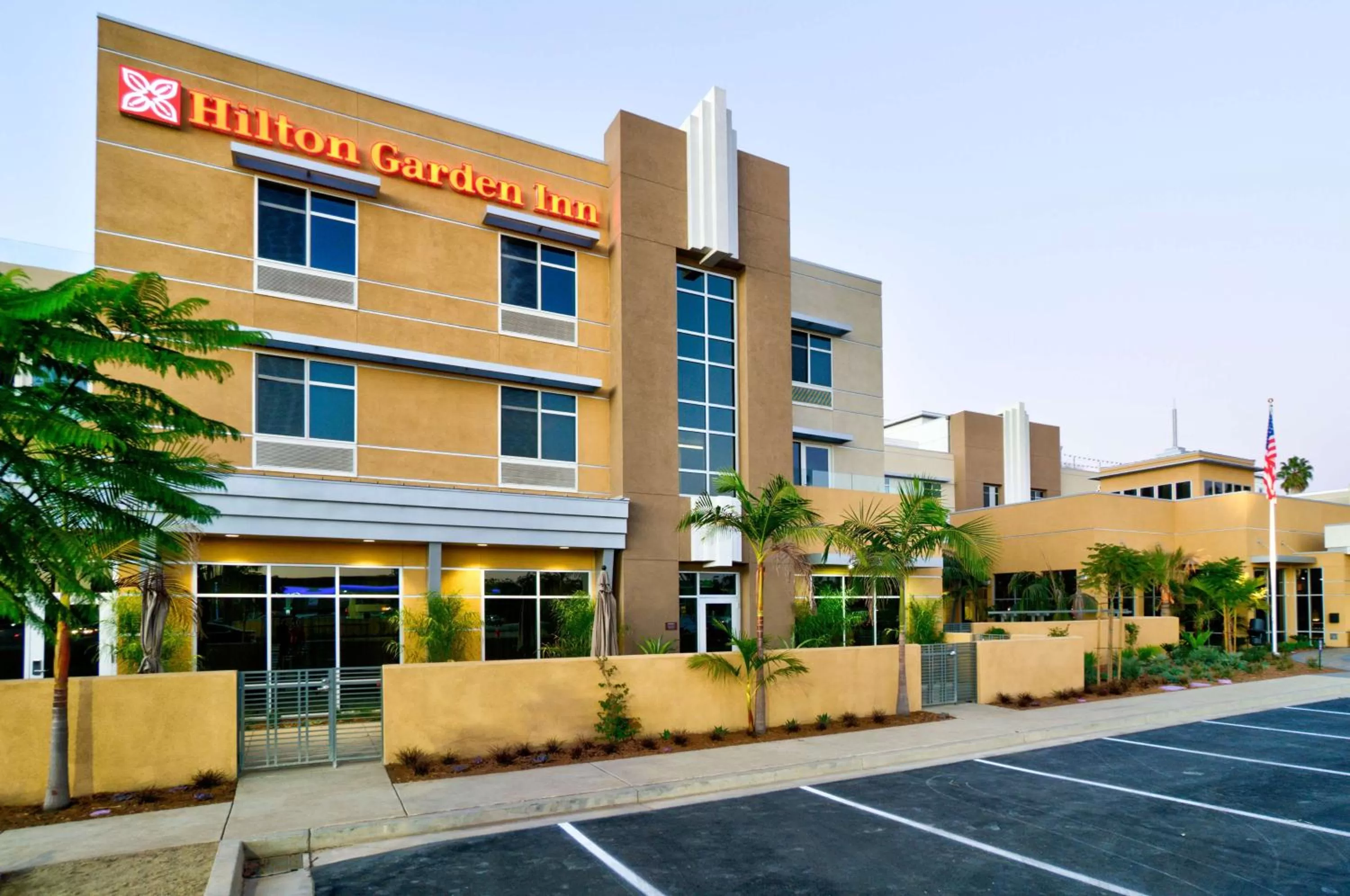 Property building in Hilton Garden Inn Santa Barbara/Goleta