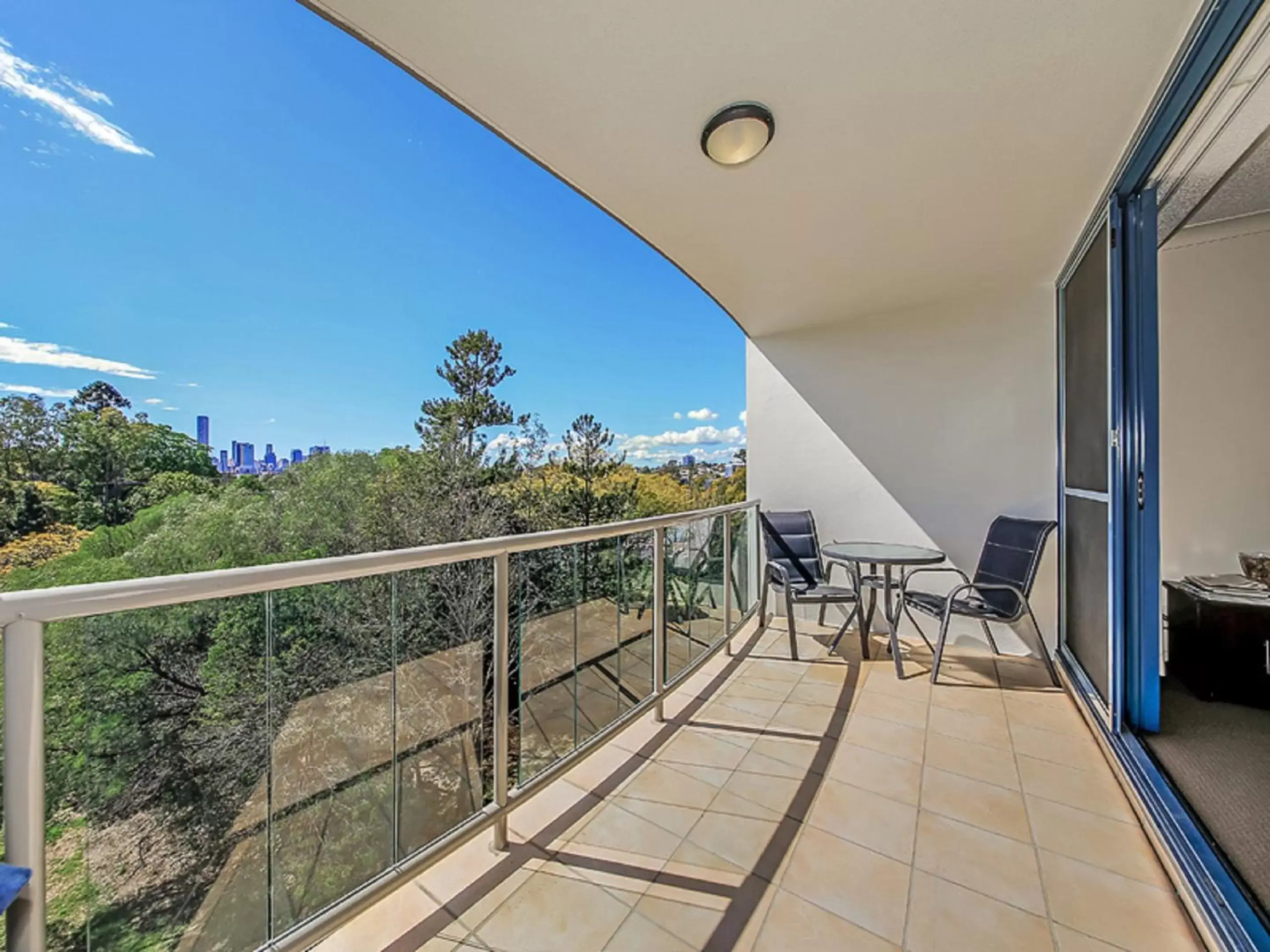 Balcony/Terrace in Inn on the Park Apartments