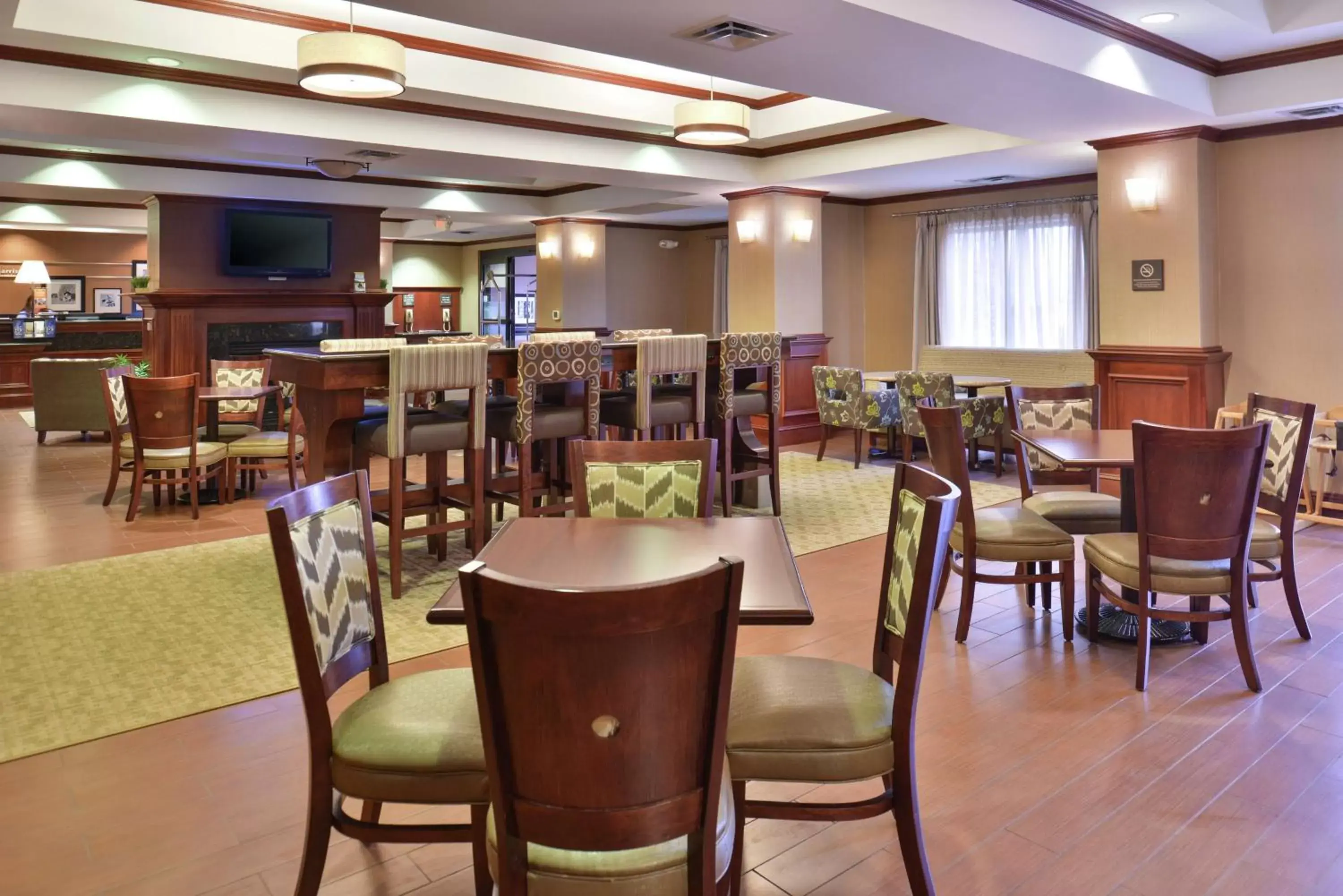 Dining area, Restaurant/Places to Eat in Hampton Inn Harrison