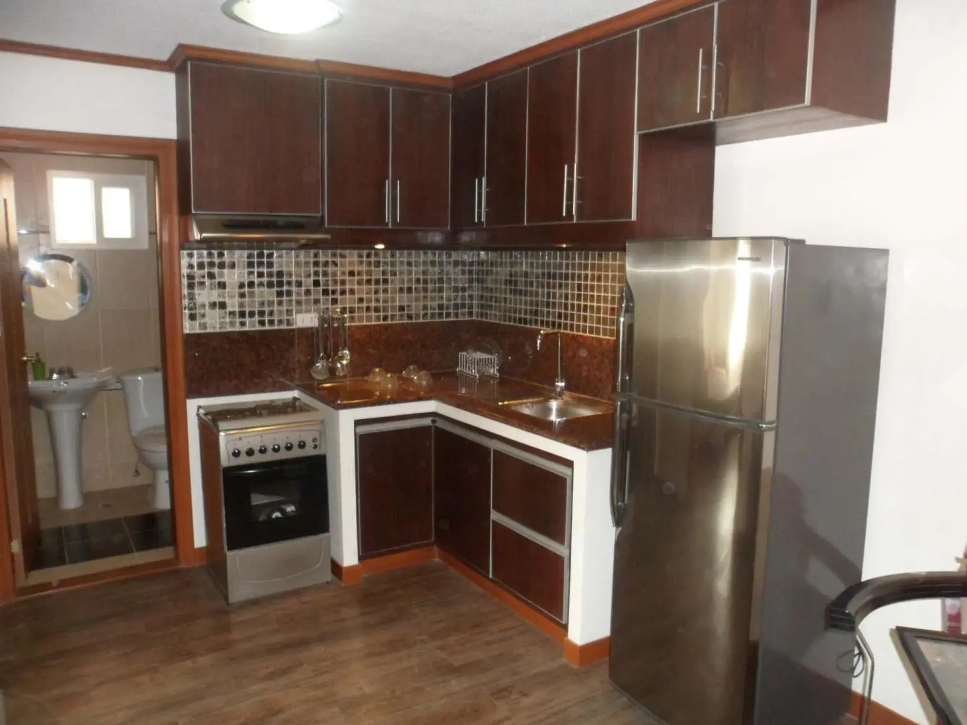 Kitchen or kitchenette, Kitchen/Kitchenette in Prestige Vacation Apartments - Bonbel Condominium