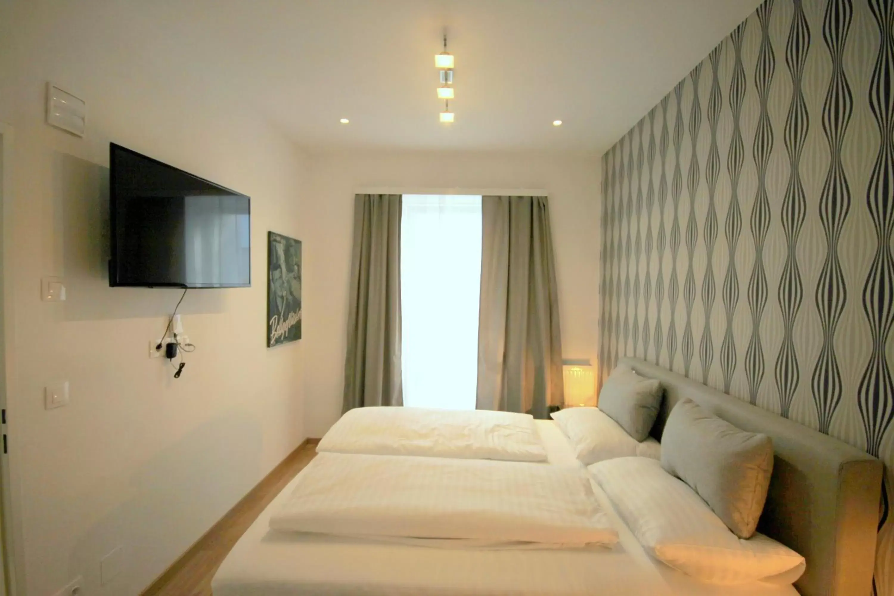 Bedroom, Bed in Best Western Plus Celebrity Suites