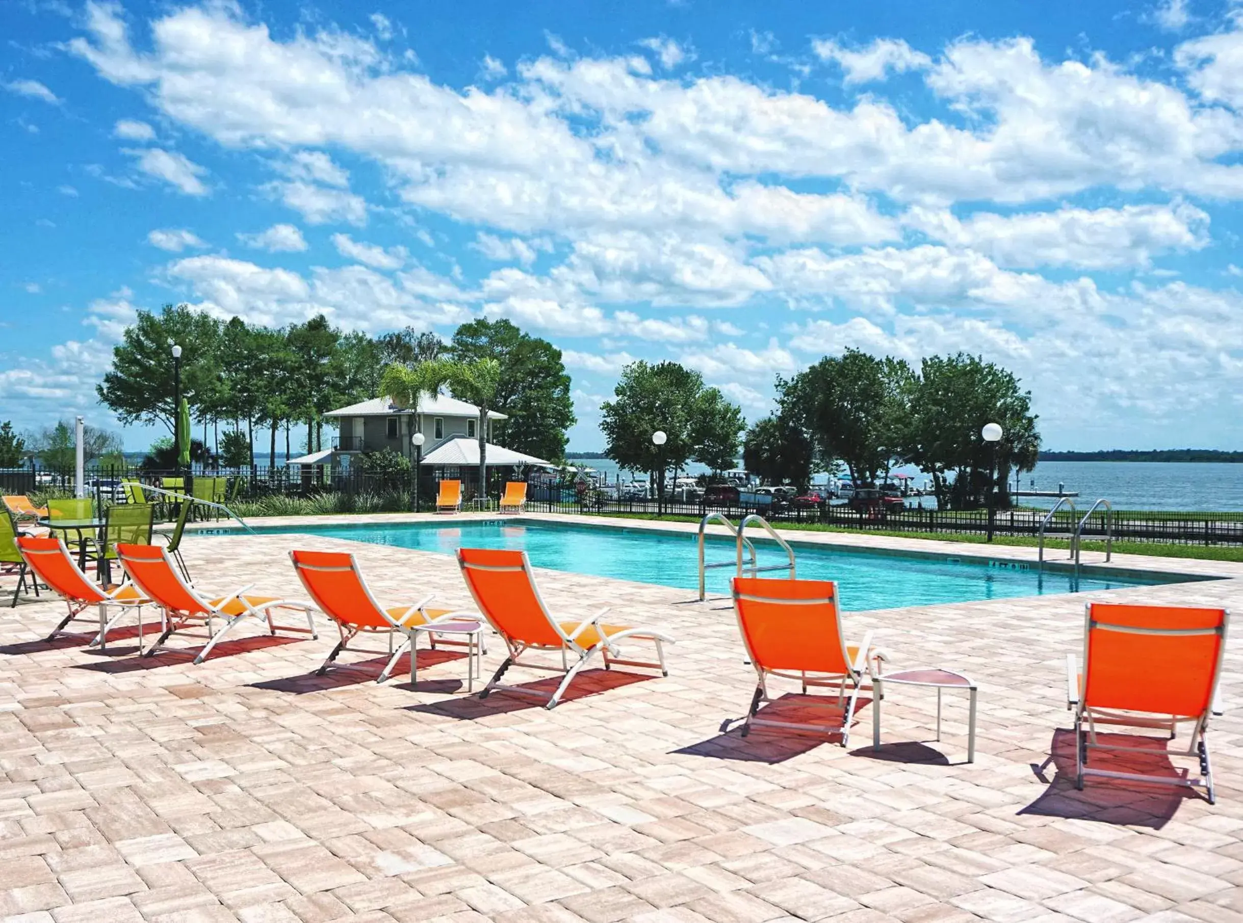 Swimming Pool in Key West Resort - Lake Dora