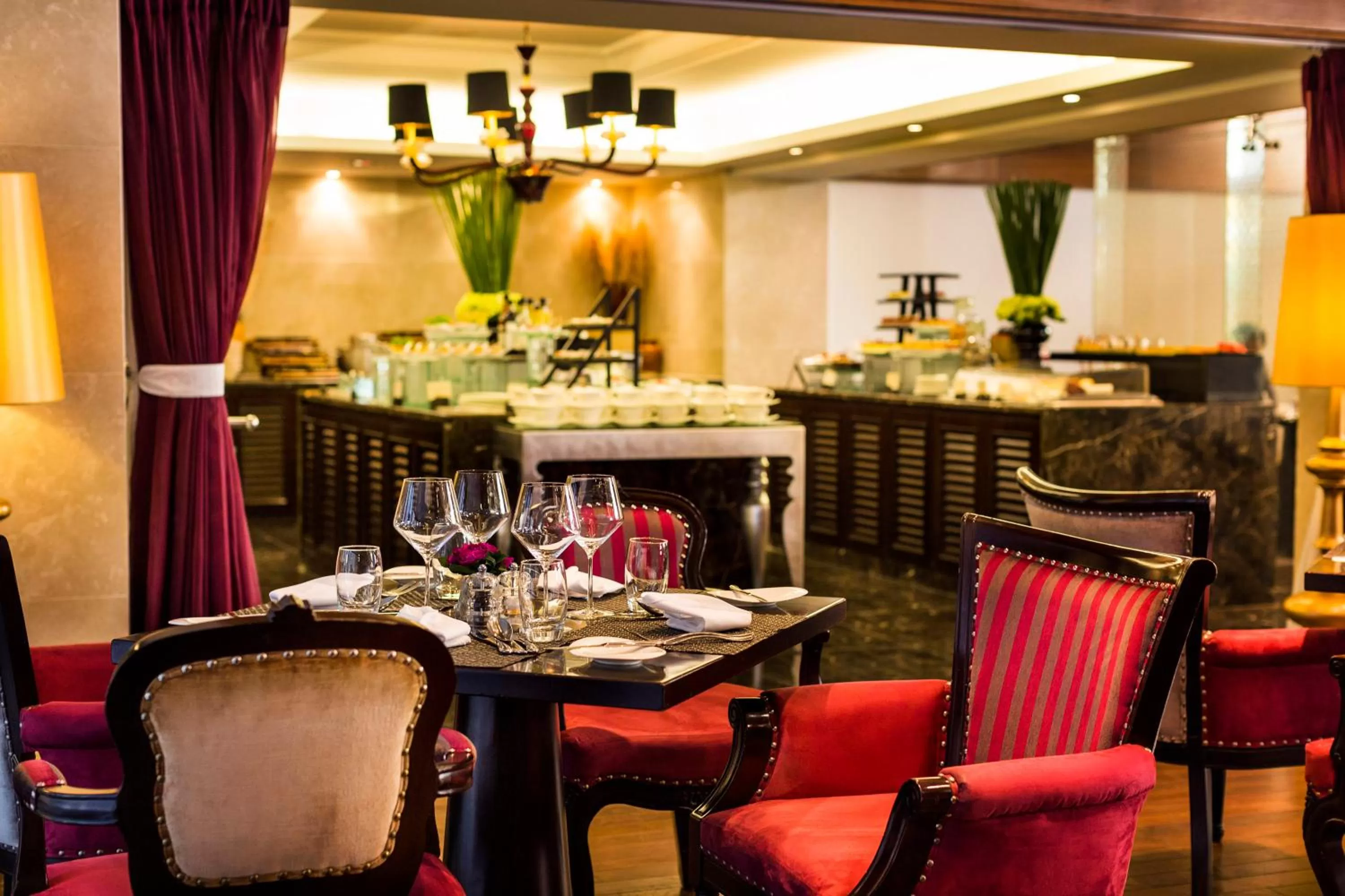 Restaurant/places to eat in Hotel de l'Opera Hanoi - MGallery