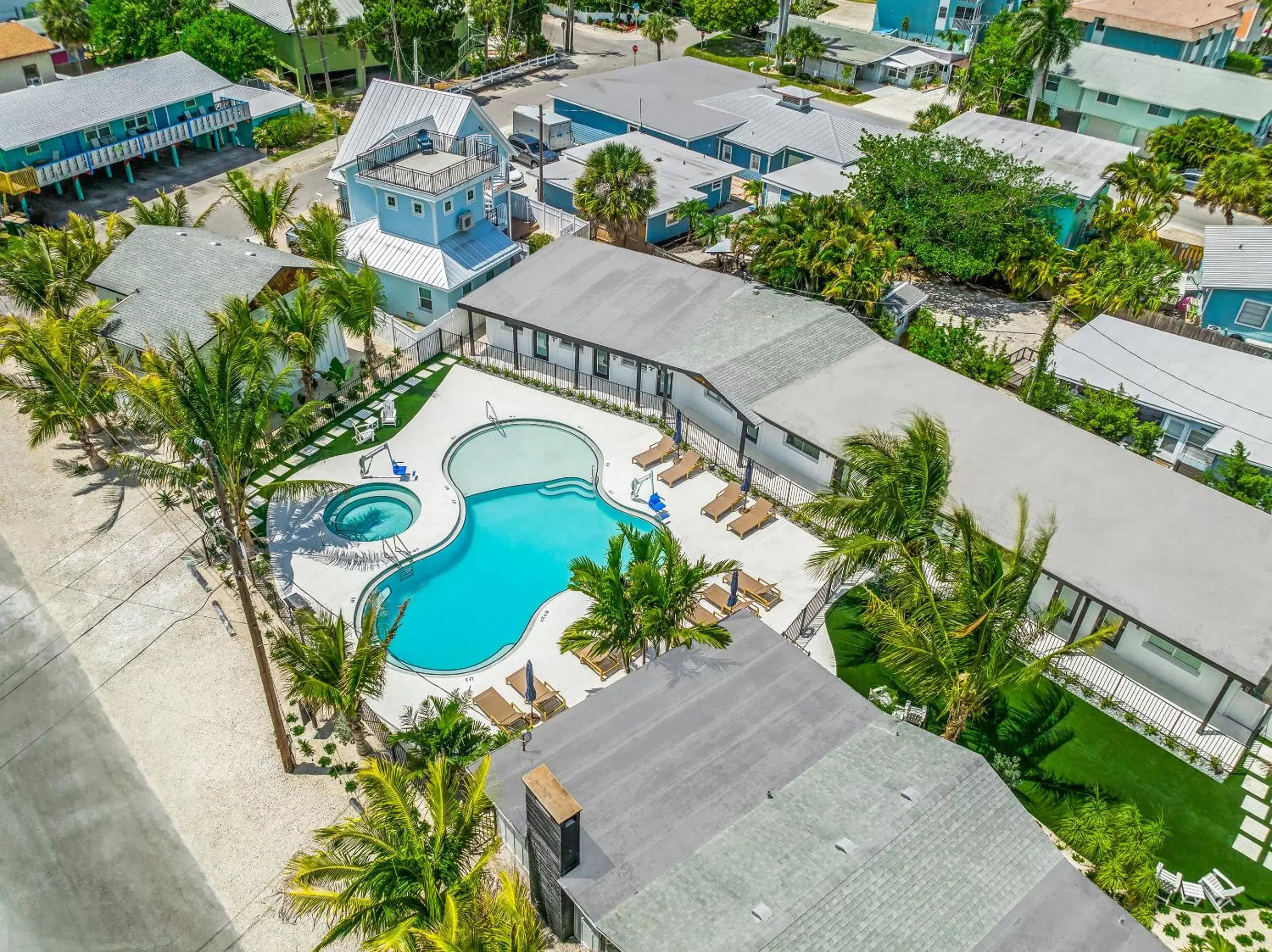 Bird's eye view, Bird's-eye View in Pelican Post at Anna Maria Island Inn