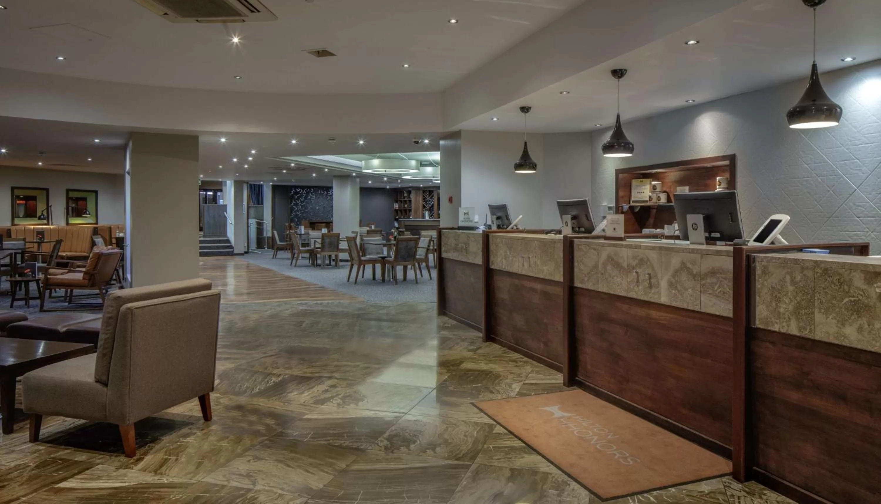 Lobby or reception in DoubleTree by Hilton Bristol City Centre