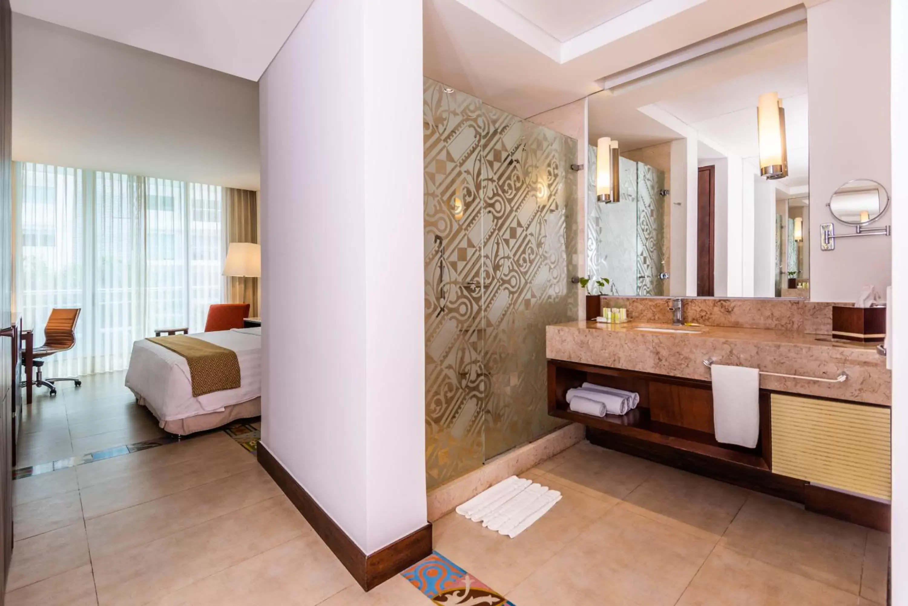 Photo of the whole room, Bathroom in Holiday Inn Cartagena Morros, an IHG Hotel