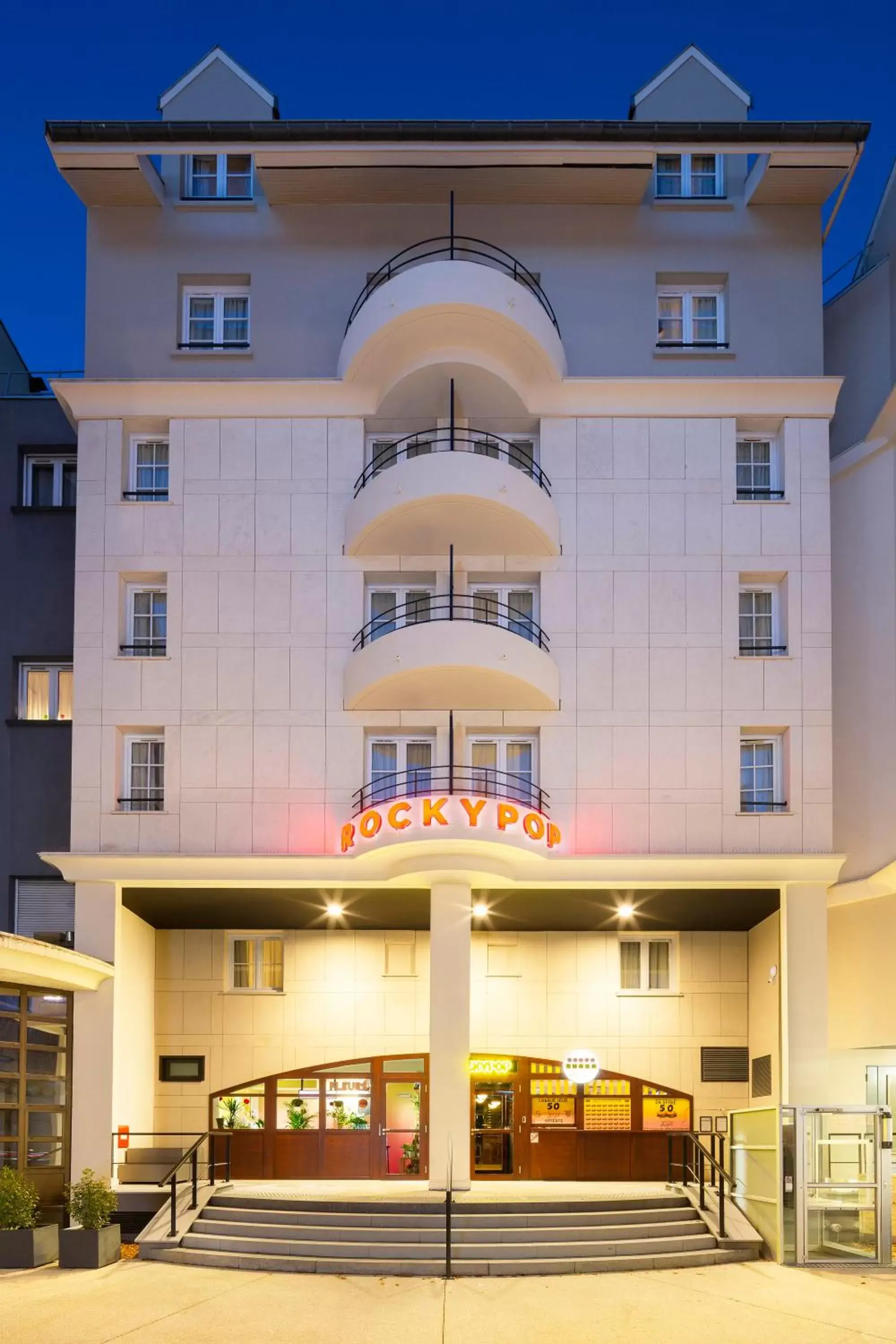 Facade/entrance, Property Building in RockyPop Grenoble Hotel