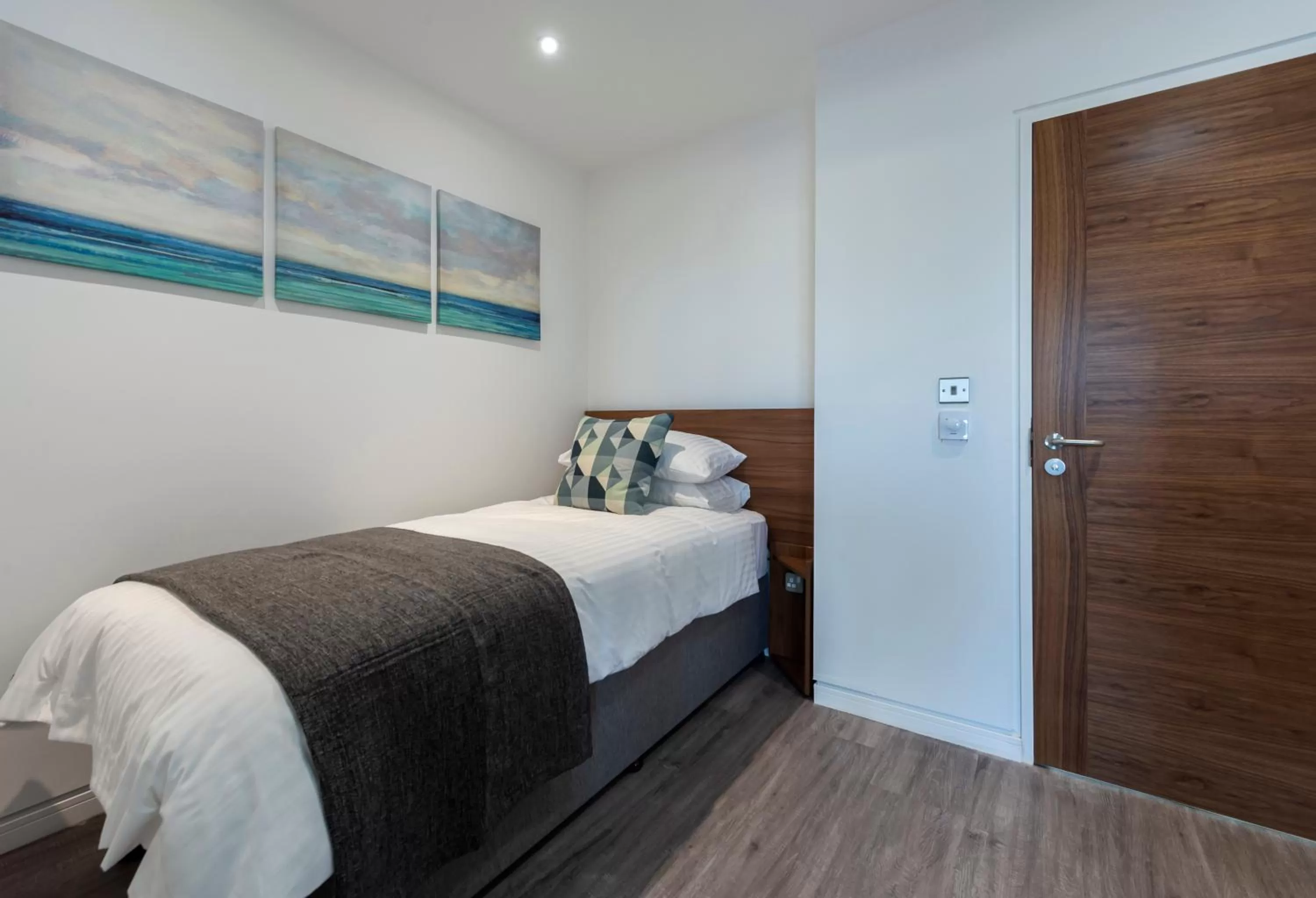 Bed in Apartrooms Aberdeen