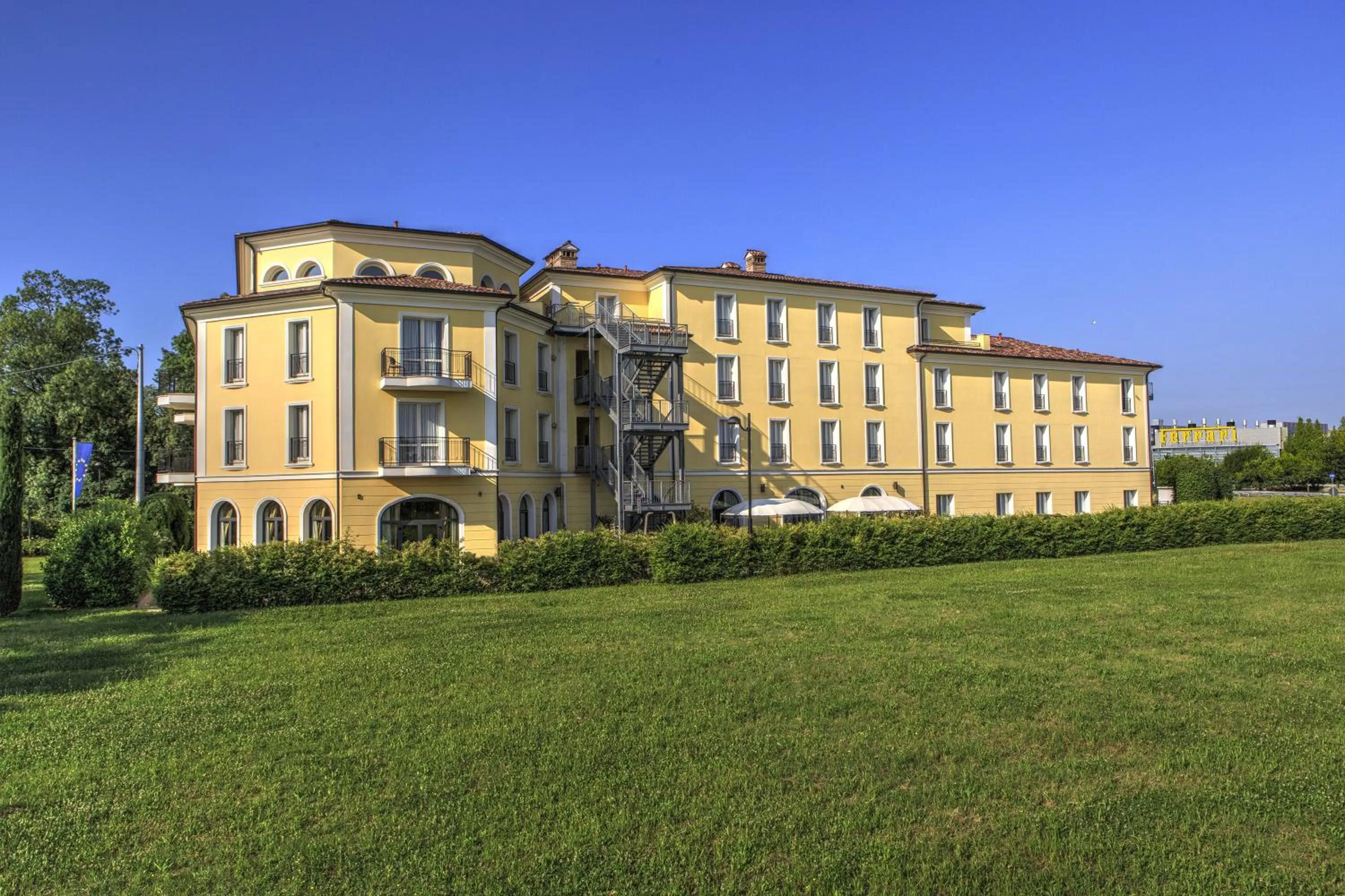 Property building in Maranello Palace