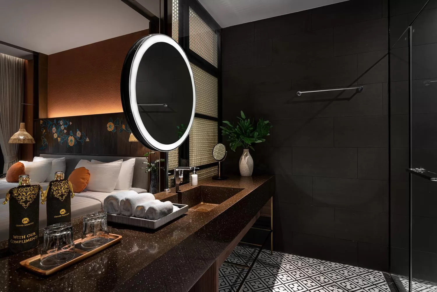 Bathroom, Bed in Grand Mercure Khao Lak Bangsak